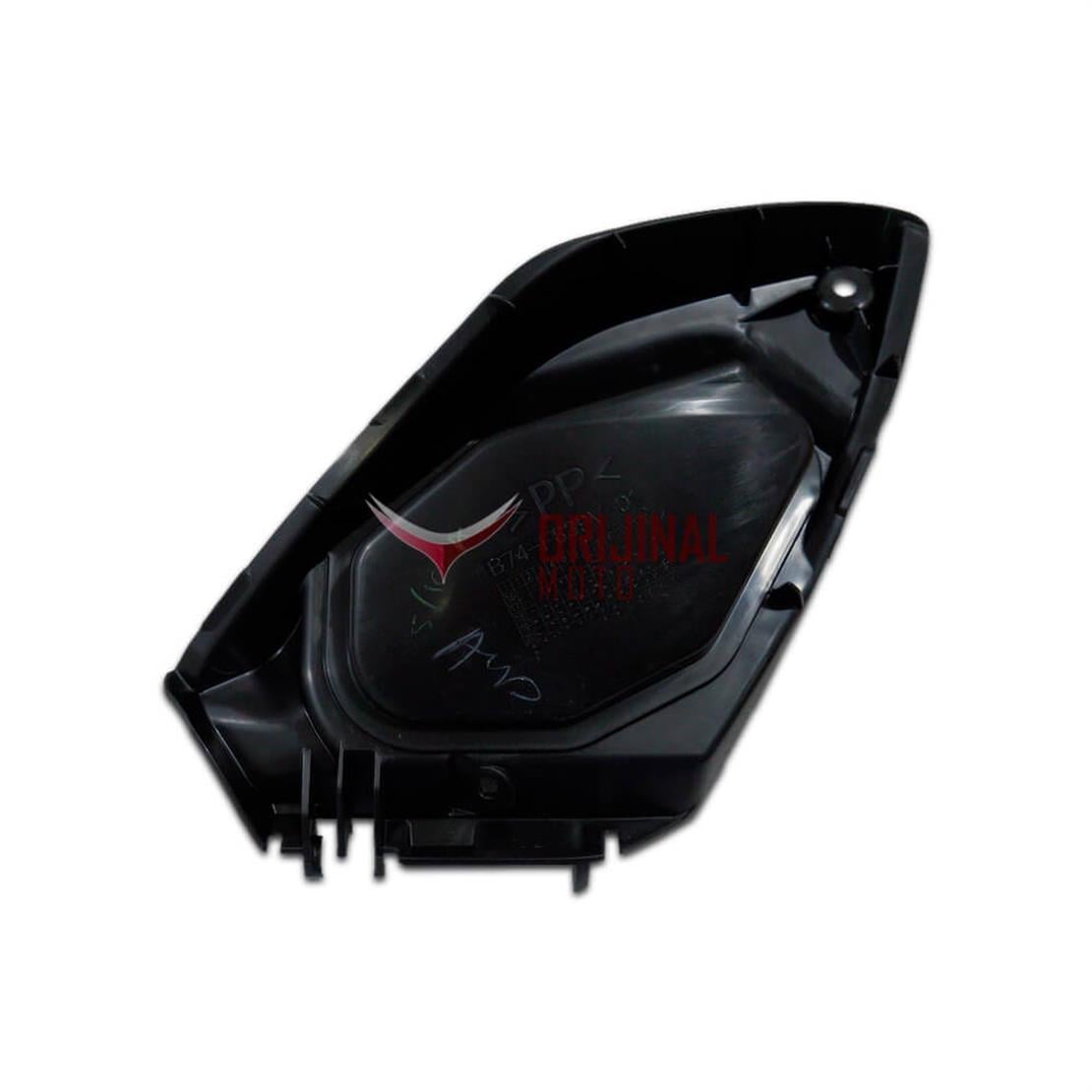 YAMAHA XMAX 2018 SAĞ İÇ KUTU / SAĞ ÇEKMECE ARA PANEL