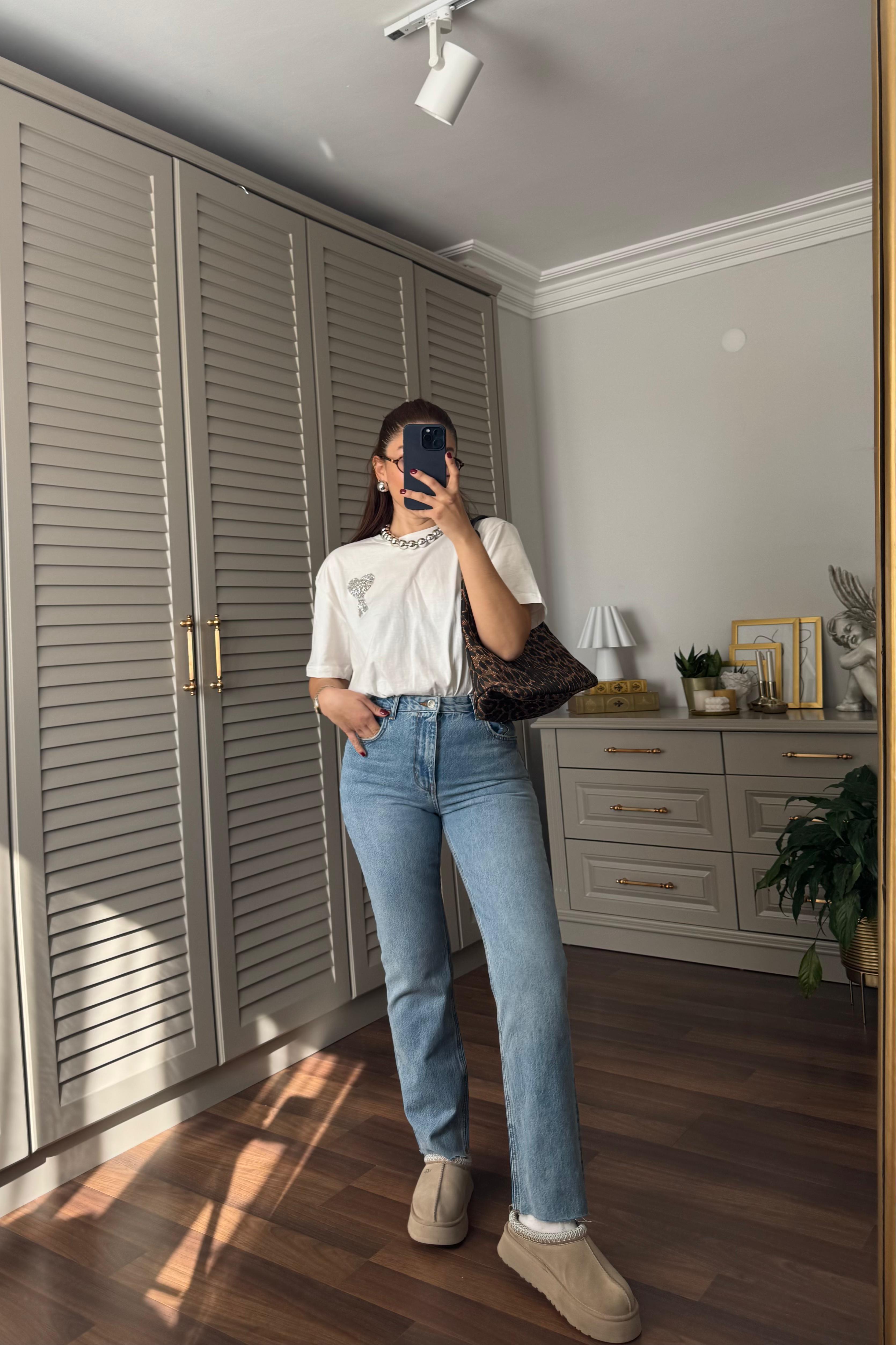 ALEX BORU PAÇA JEAN