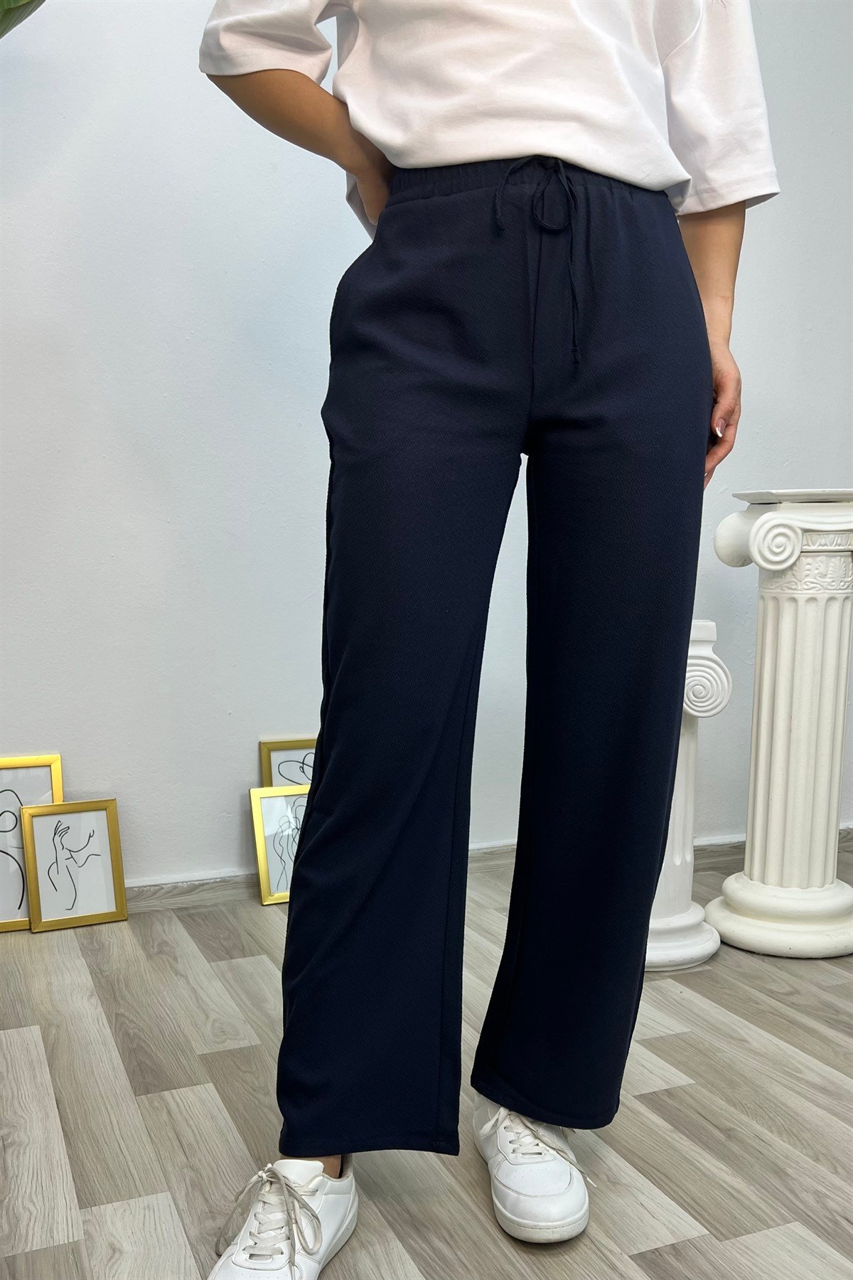 ARKASI CEPLİ BOL PANTOLON