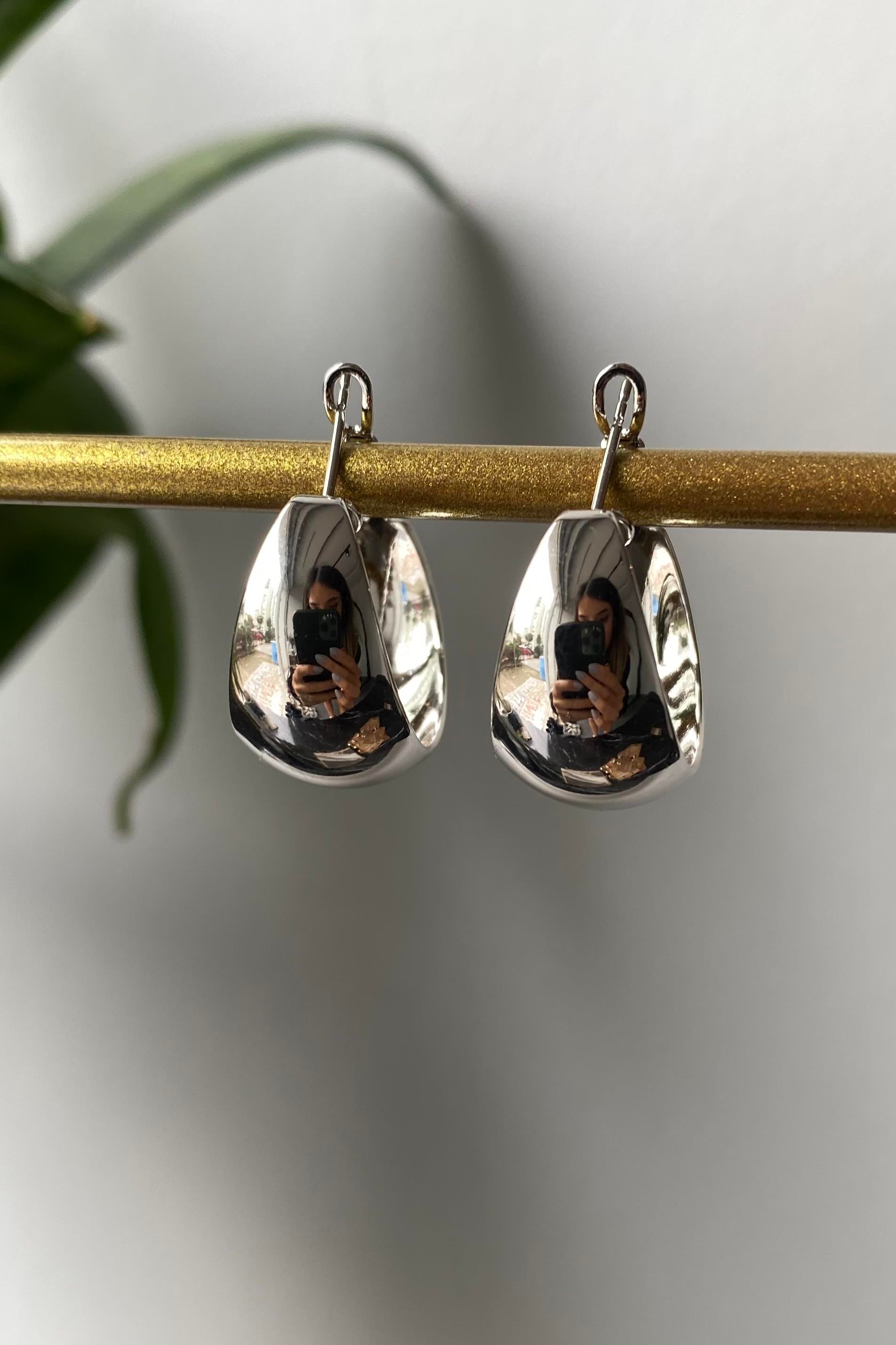 AY MODEL D HALKA KÜPE 2 CM