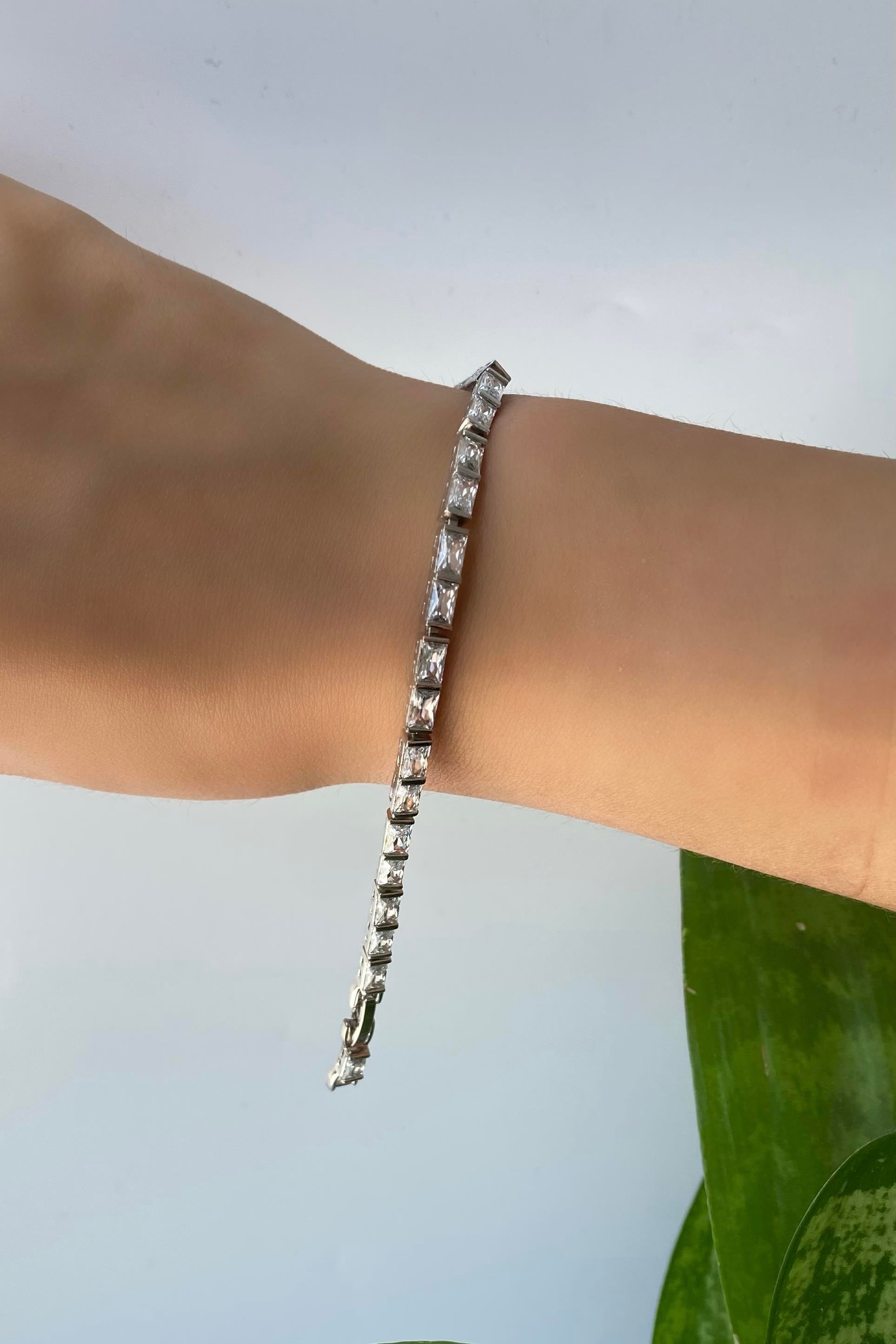 BAGET TAŞLI SU YOLU BİLEZİK