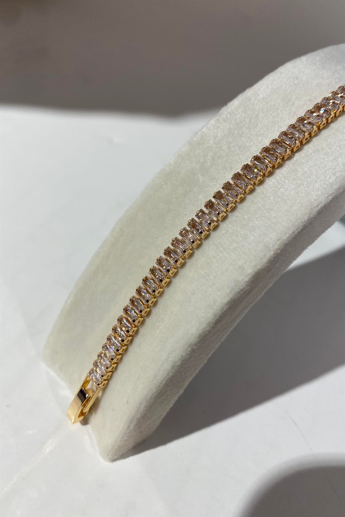 BAGET TAŞLI SU YOLU BİLEZİK 4mm