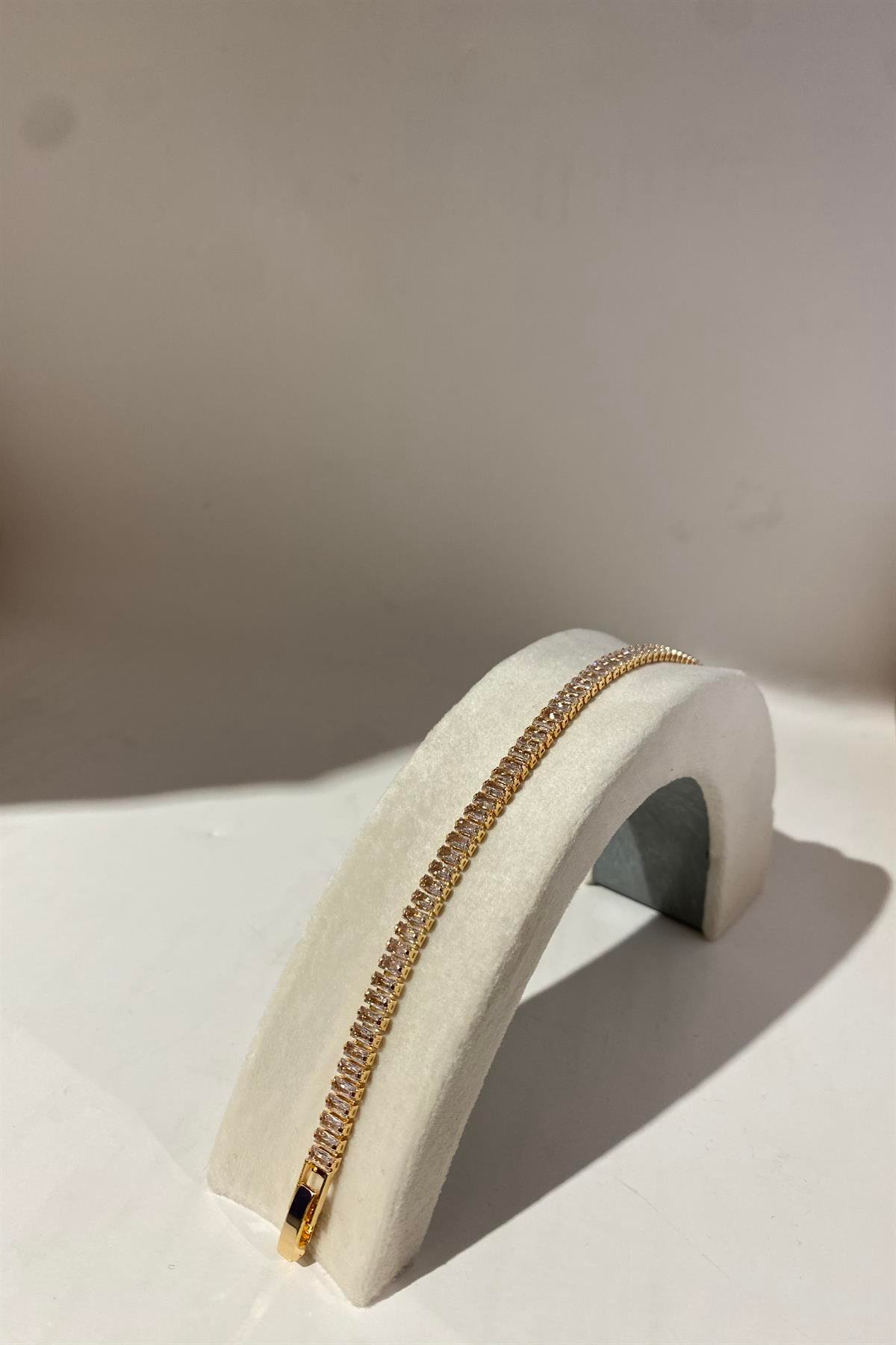 BAGET TAŞLI SU YOLU BİLEZİK 4mm