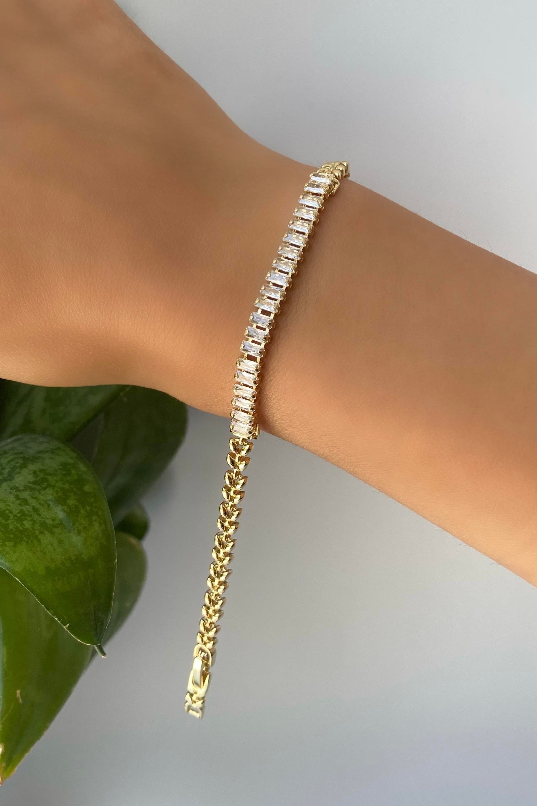 BAGET TAŞLI YAPRAK BİLEZİK