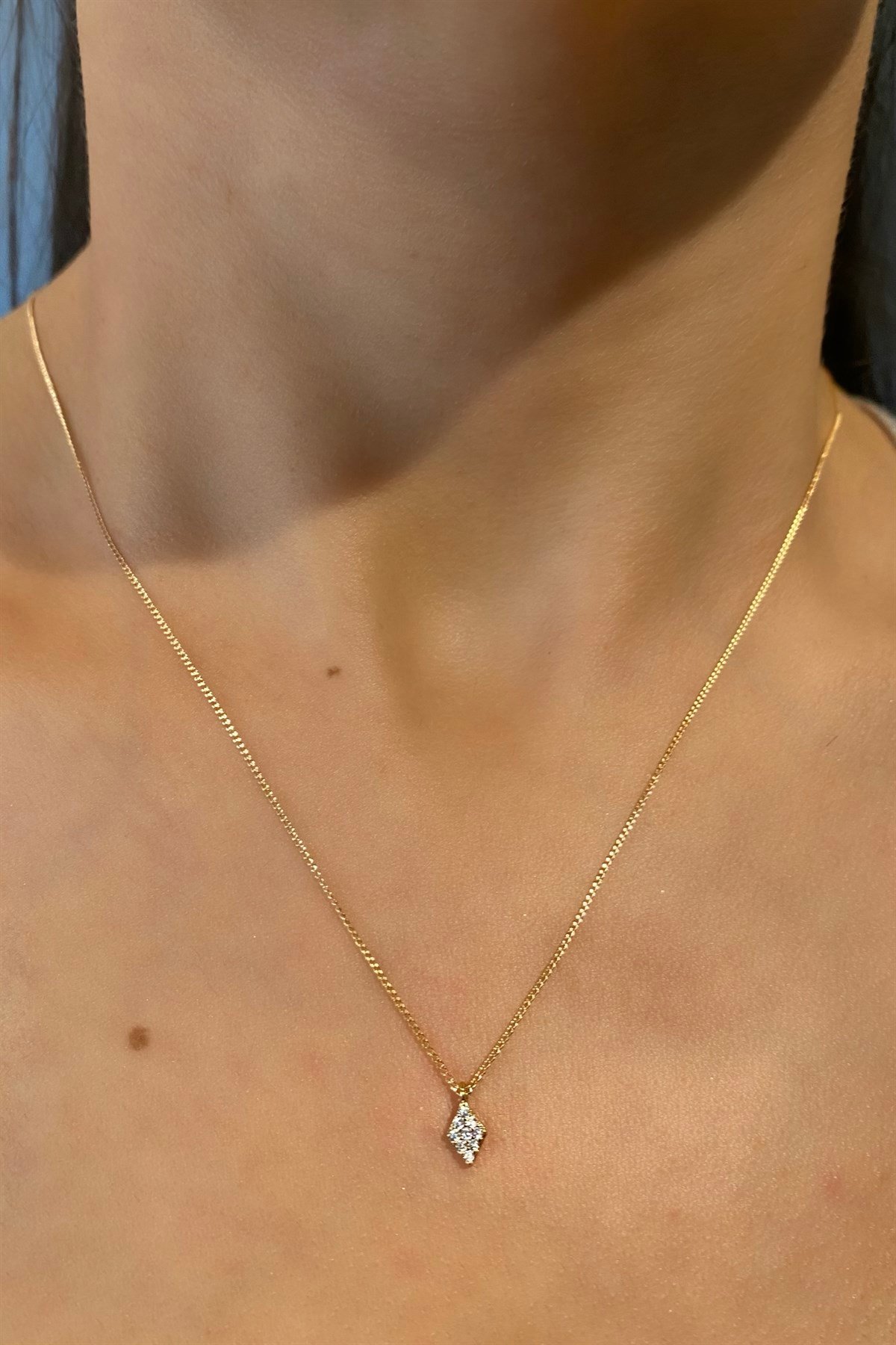 BAKLAVA MODEL UÇLU KOLYE