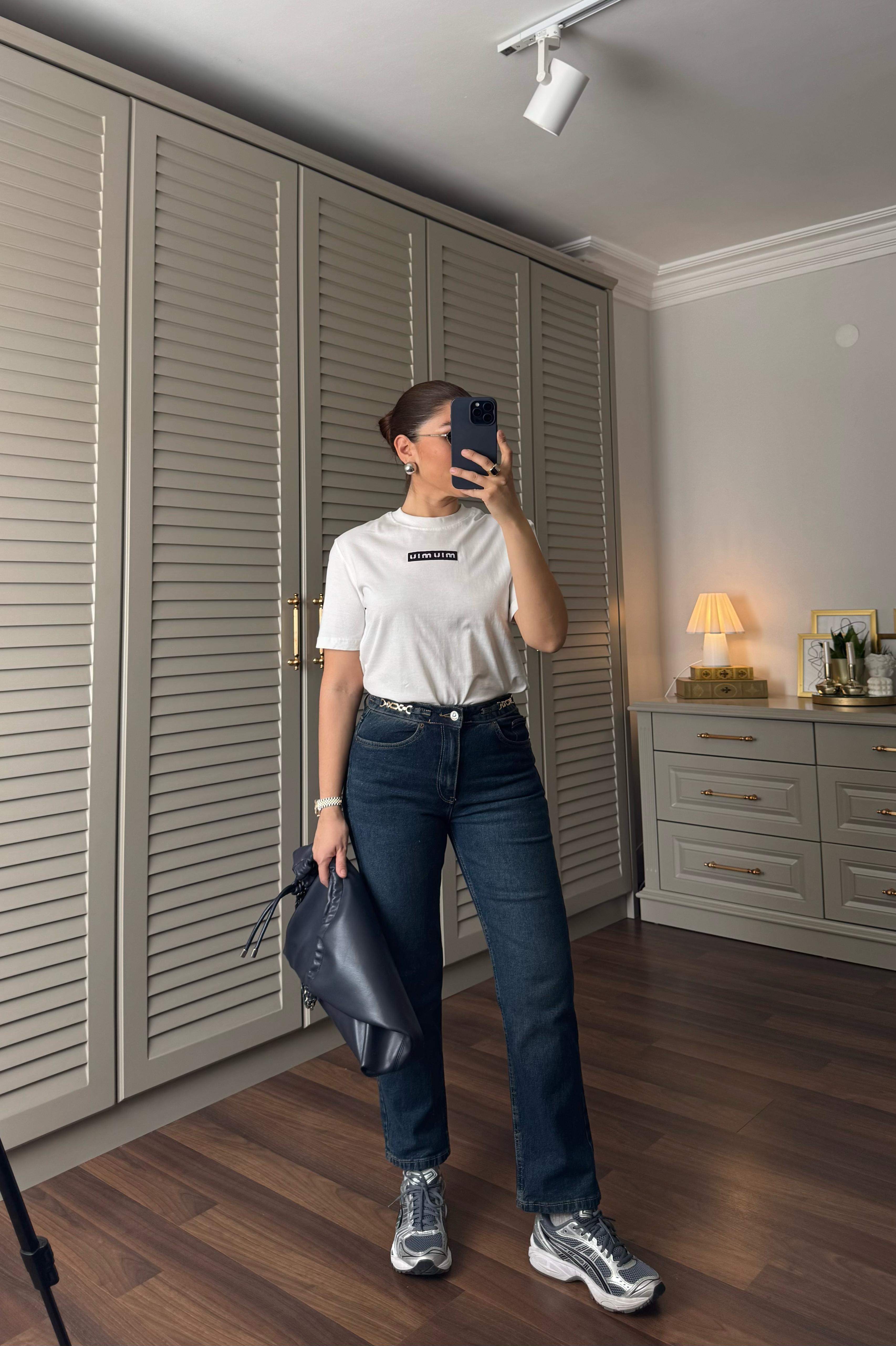 BELİ ZİNCİR DETAYLI JEAN