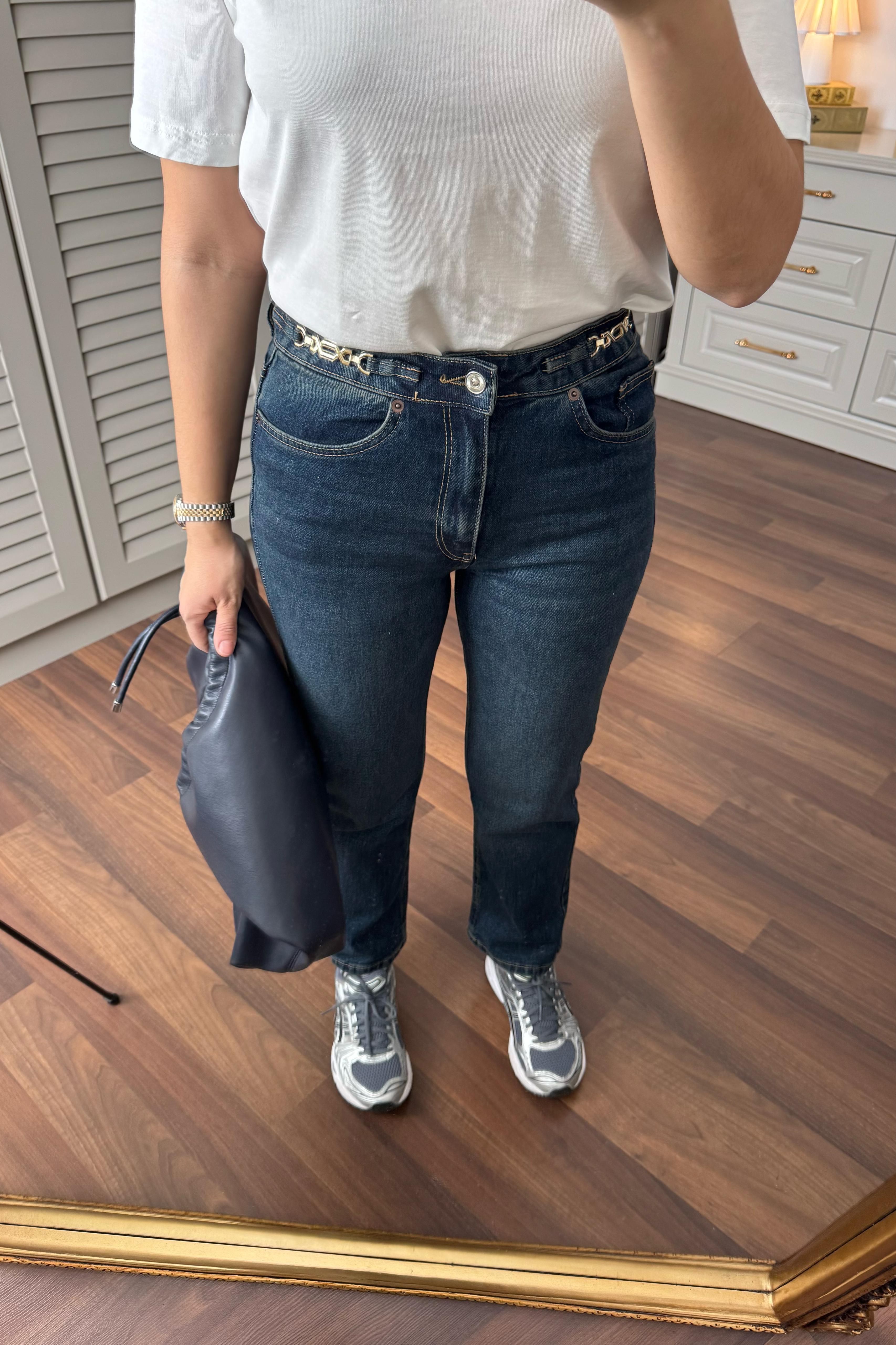 BELİ ZİNCİR DETAYLI JEAN