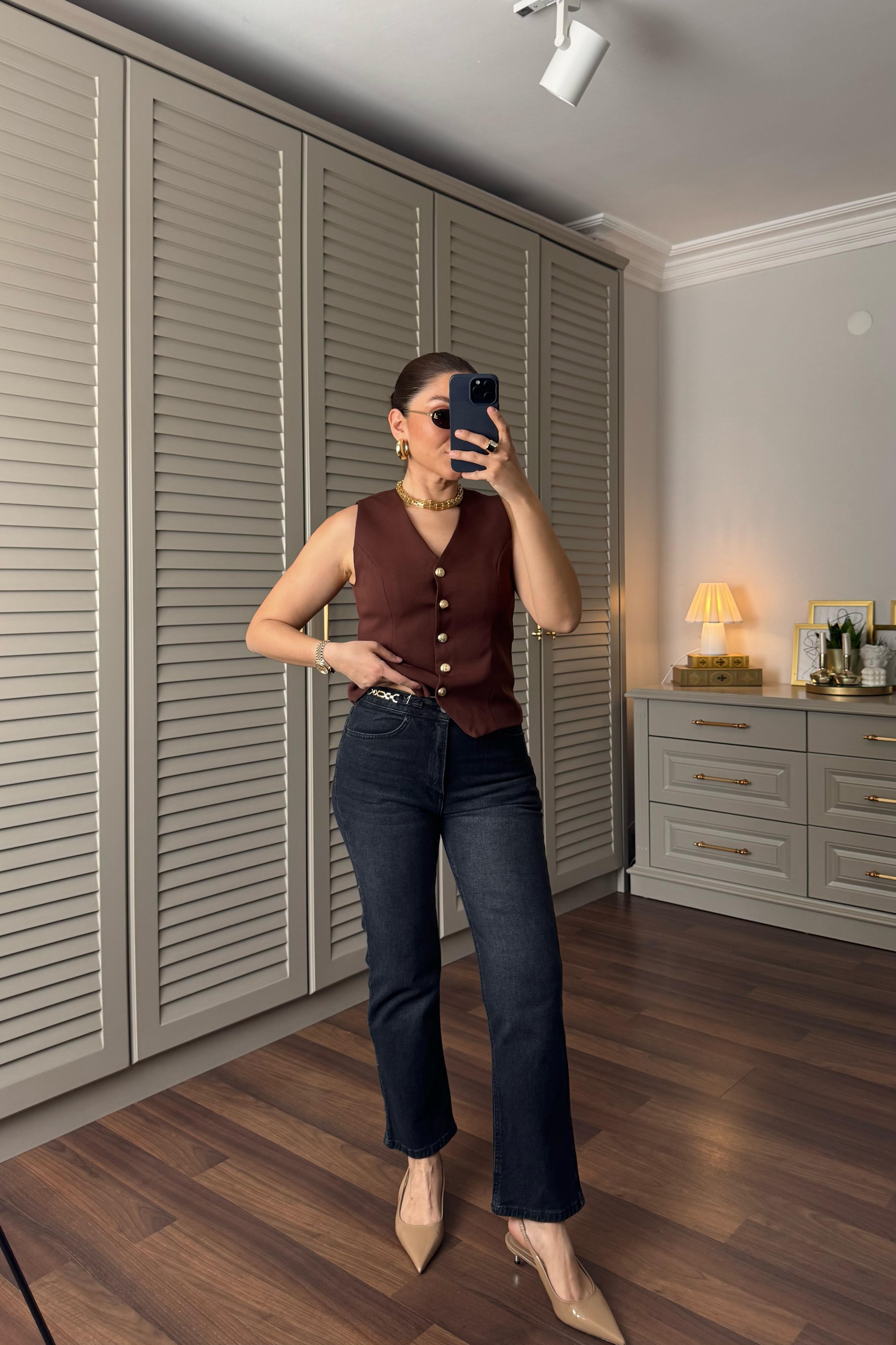 BELİ ZİNCİR DETAYLI JEAN