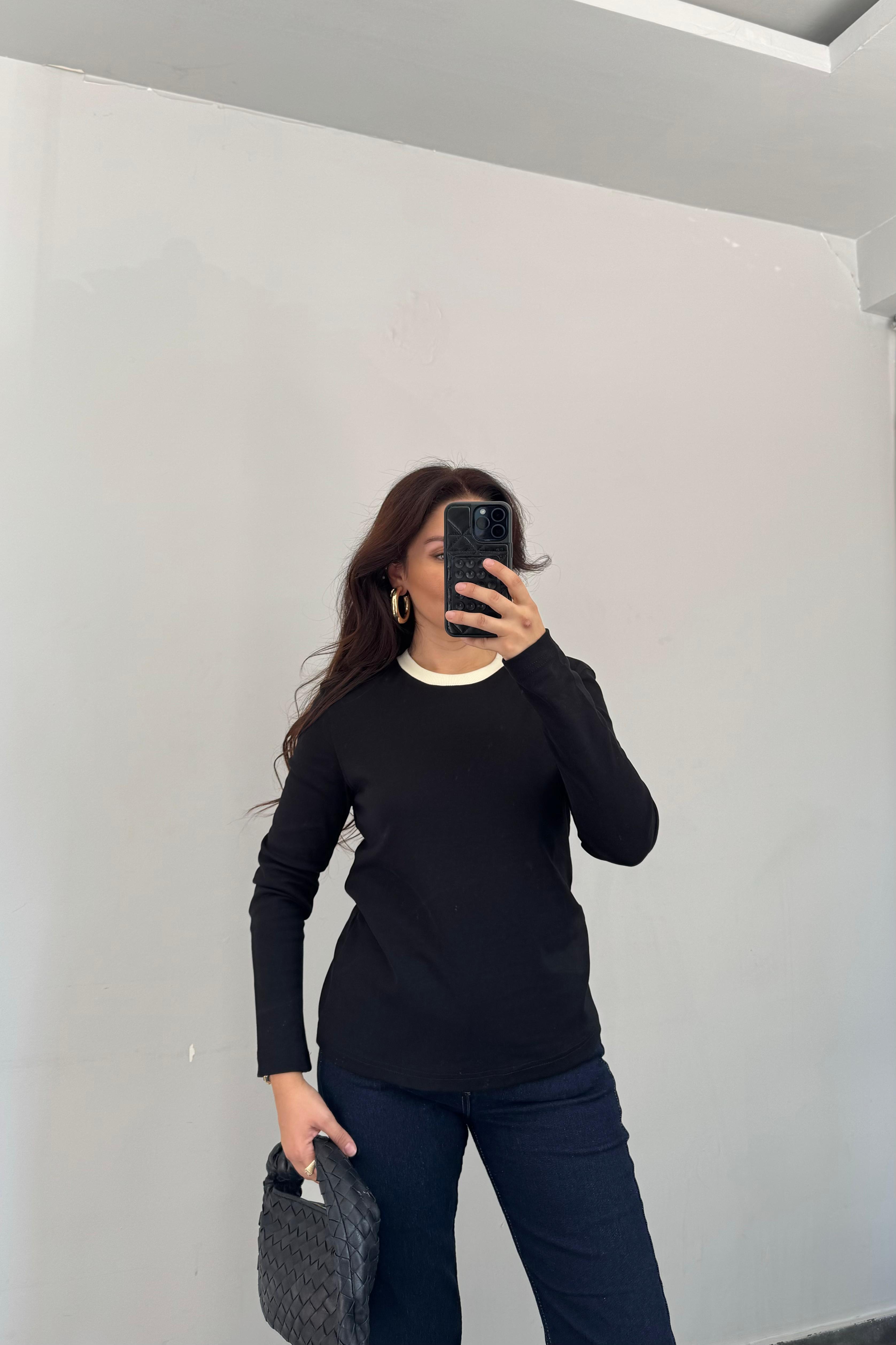 BEYAZ YAKA ŞERİTLİ UZUN KOL T-SHIRT / 1090
