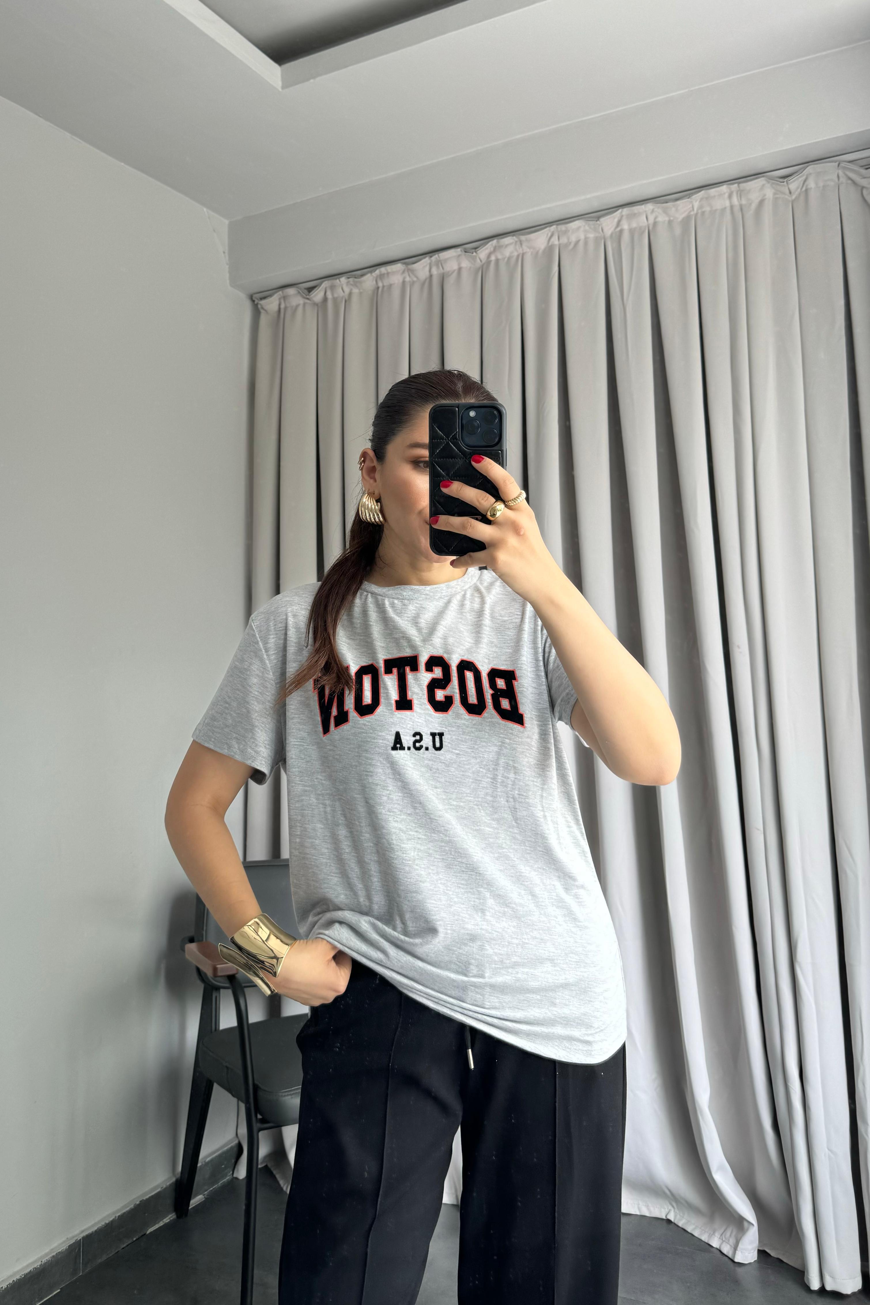 BOSTON YAZILI BASIC T-SHIRT