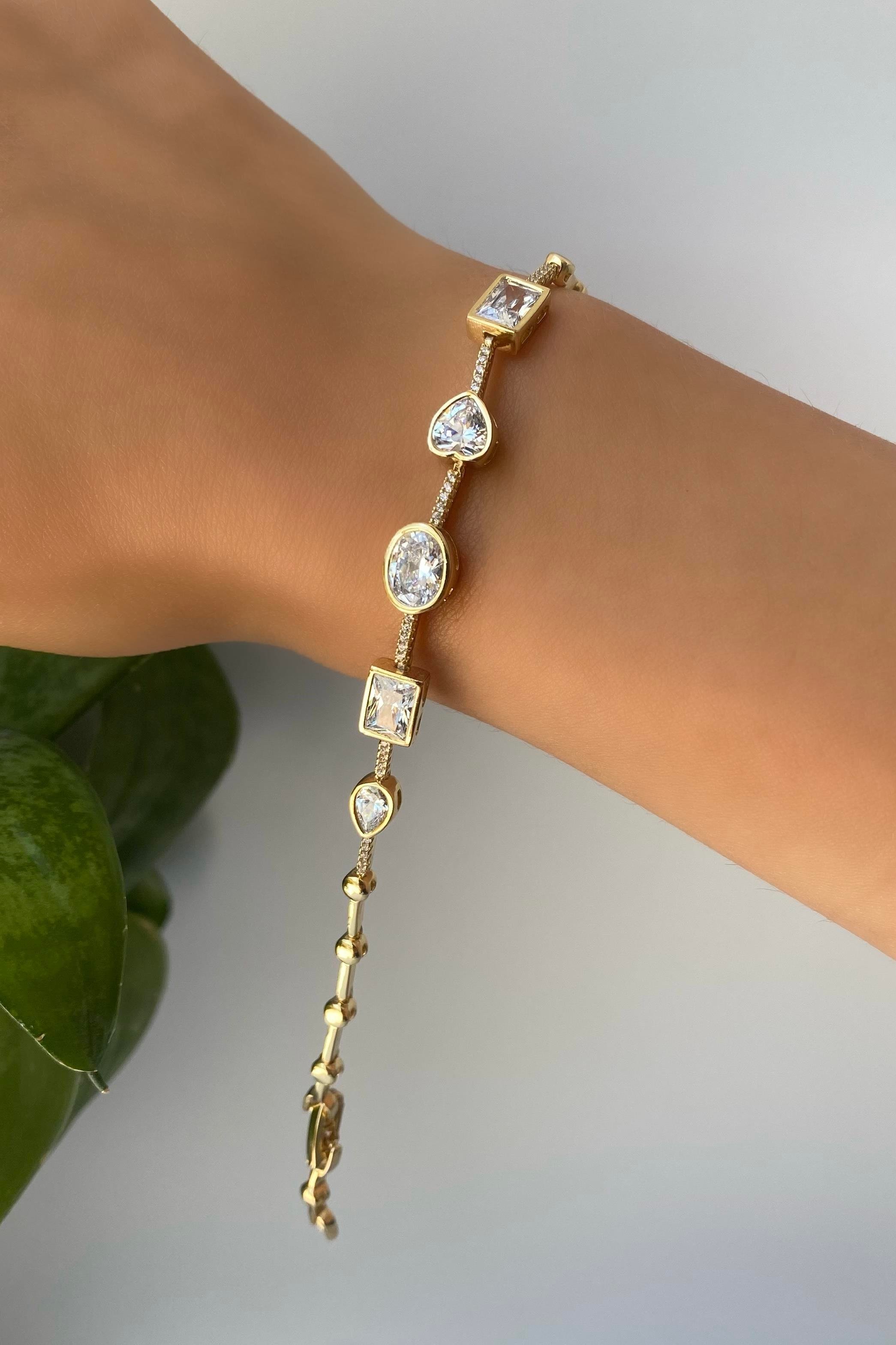 BOYUT TAŞLI BİLEZİK