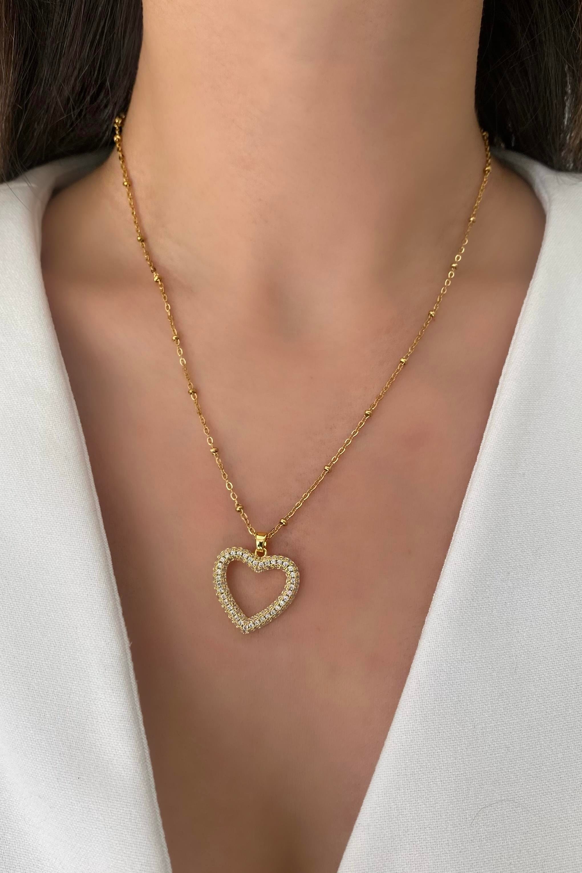 ÇELİK KALP TAŞLI KOLYE