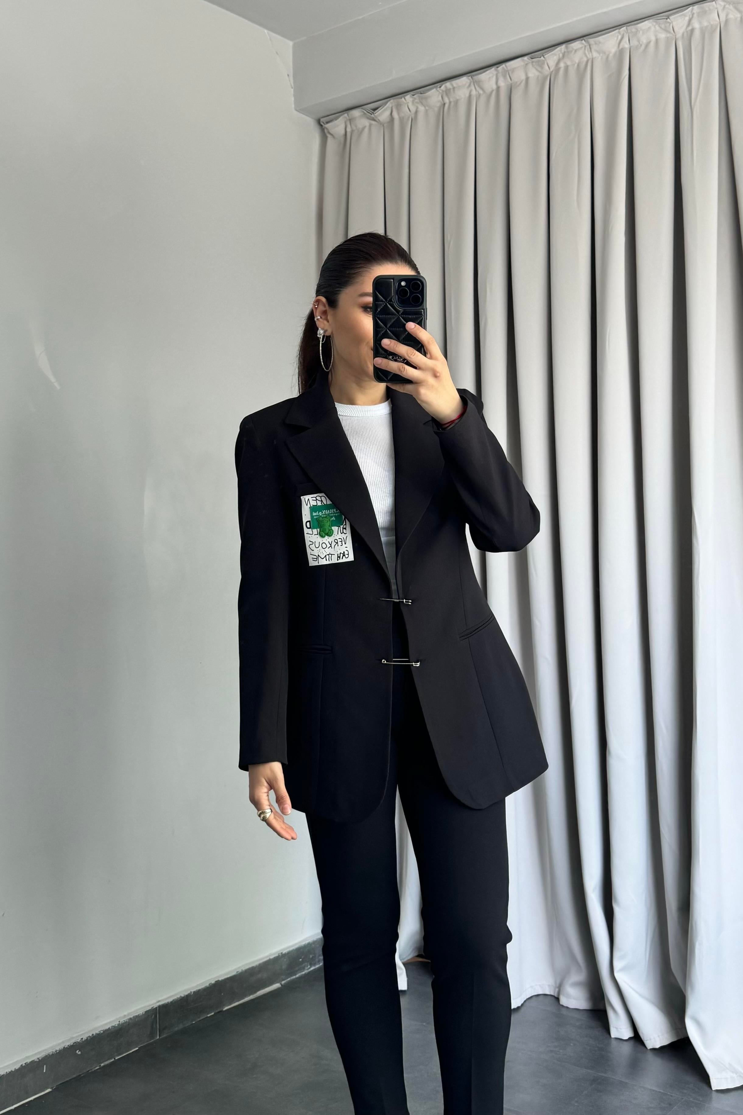 ÇENGEL DÜĞMELİ AYICIK CEPLİ BLAZER CEKET