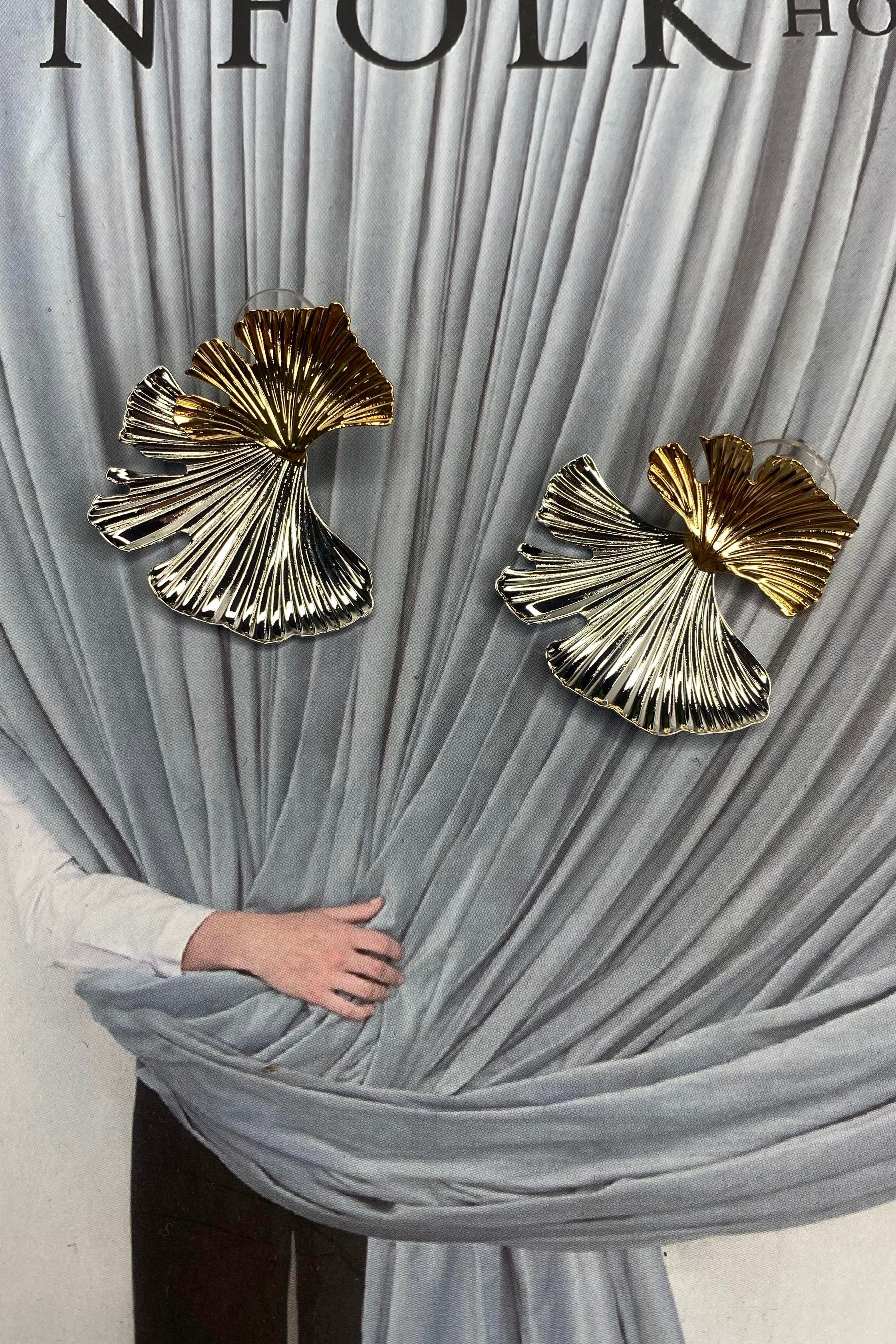 ÇİFT YAPRAKLI KÜPE