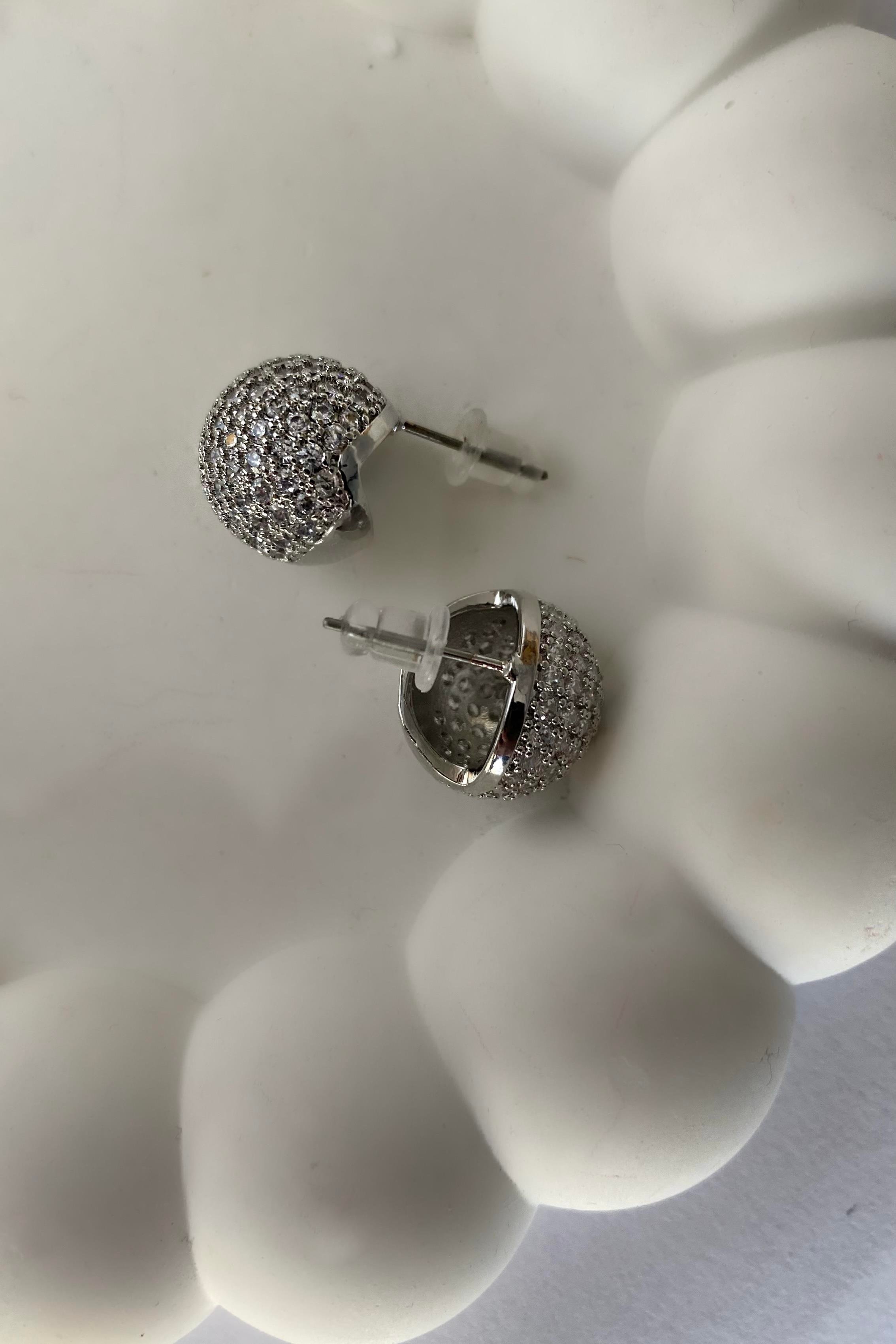 DİSKO TOP ÇİVİ KÜPE