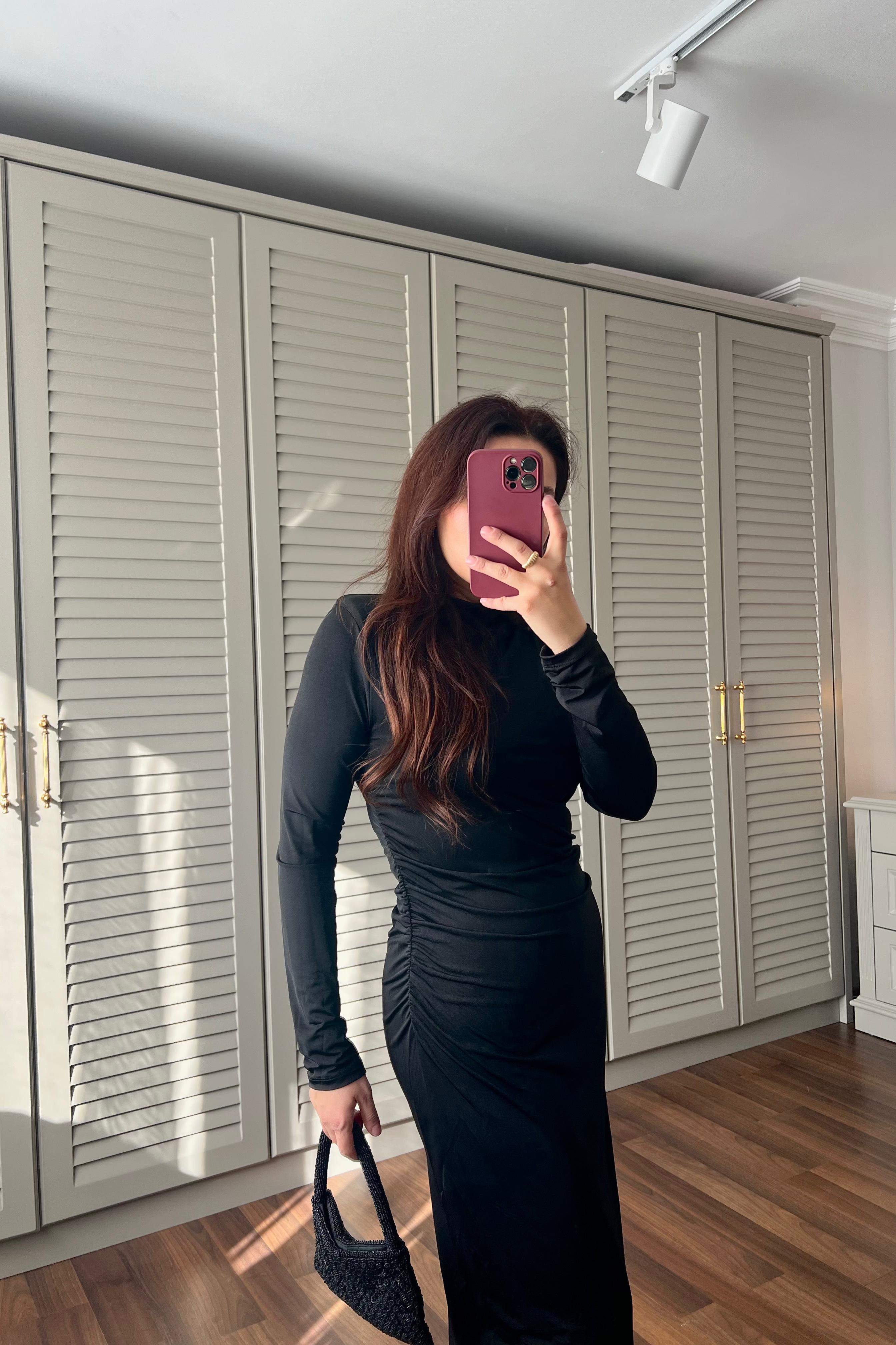 DRAPELİ VATKA KOL MİDİ ELBİSE