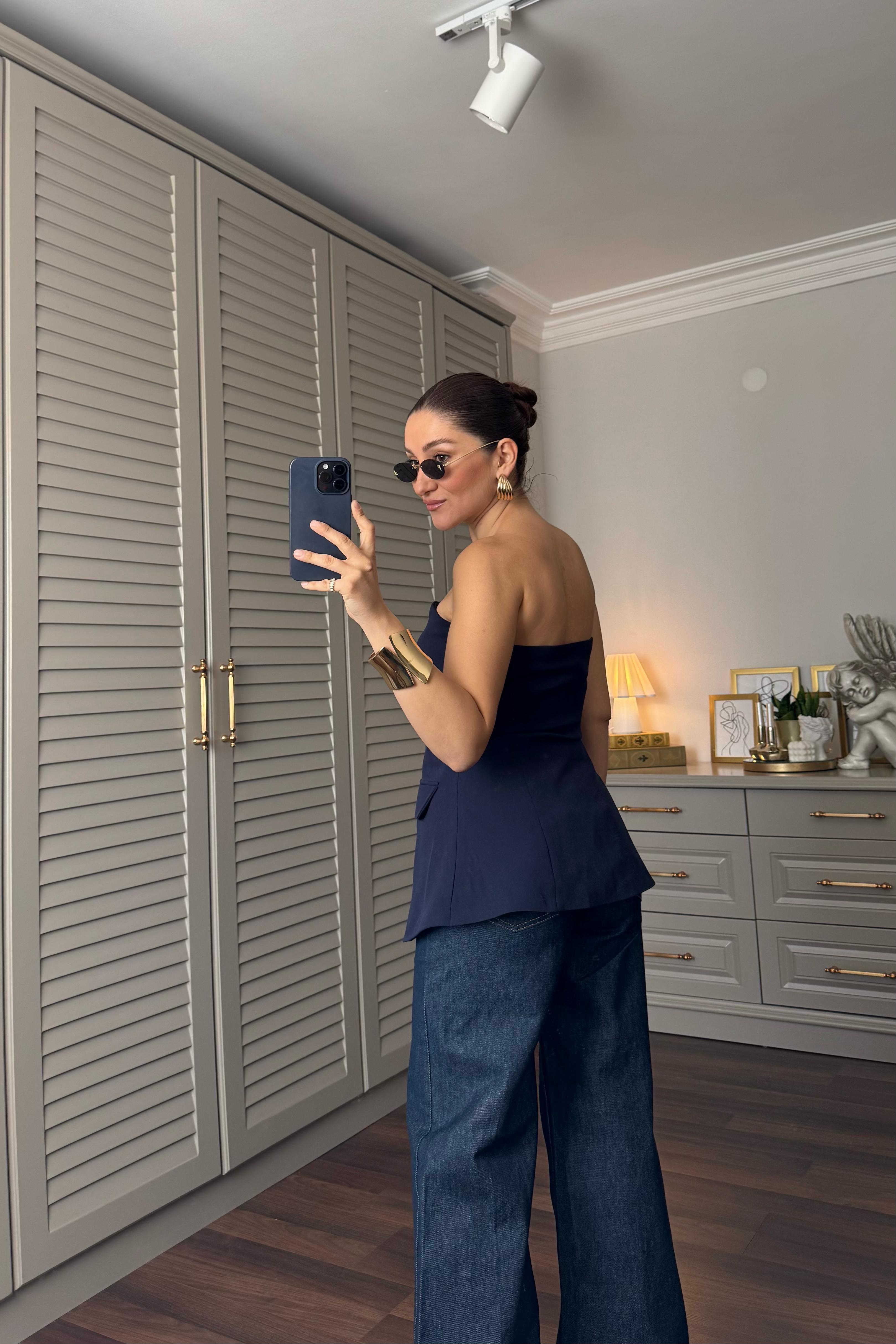 GOLD DÜĞMELİ STRAPLEZ YELEK