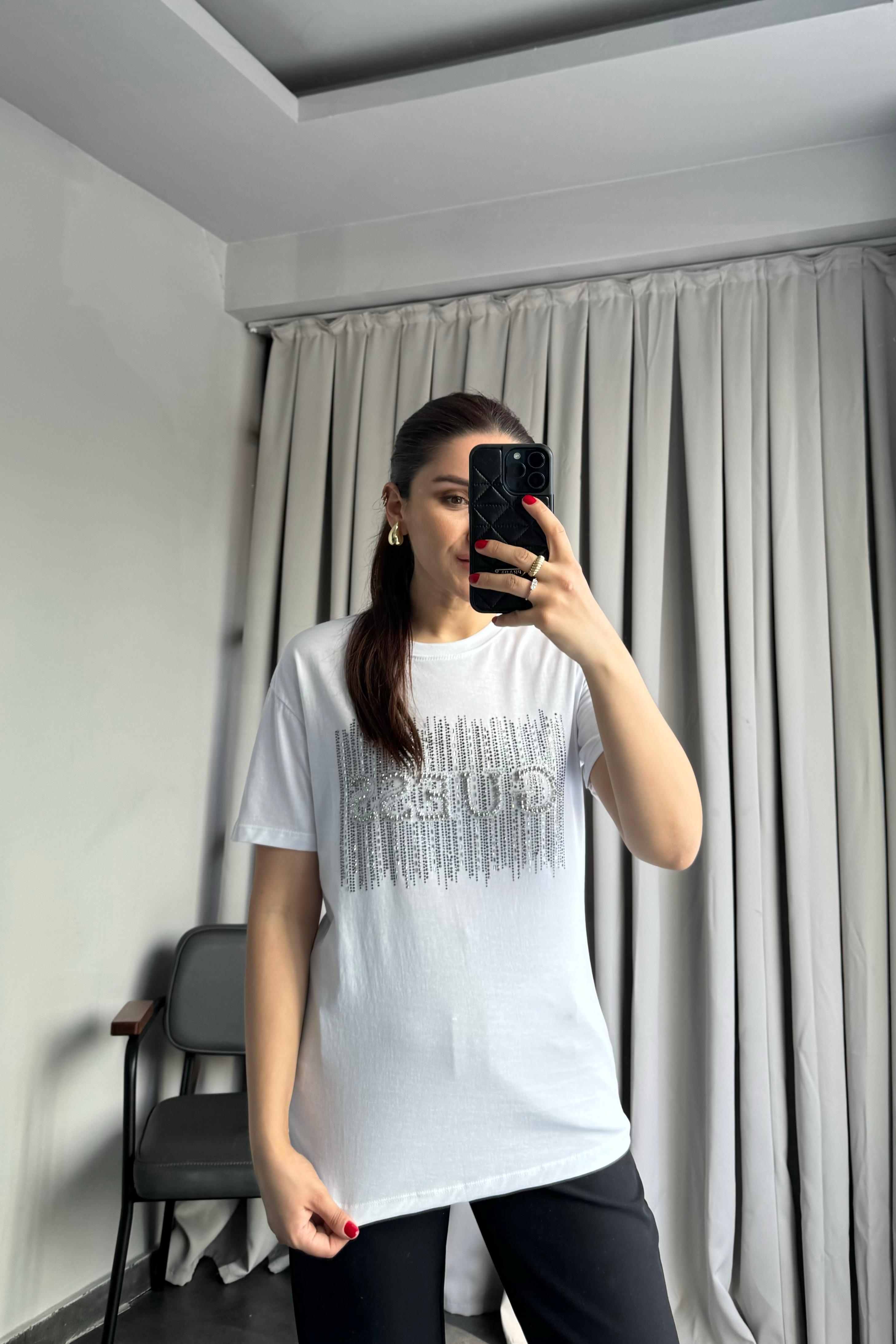 GUESS TAŞLI BASIC T-SHIRT