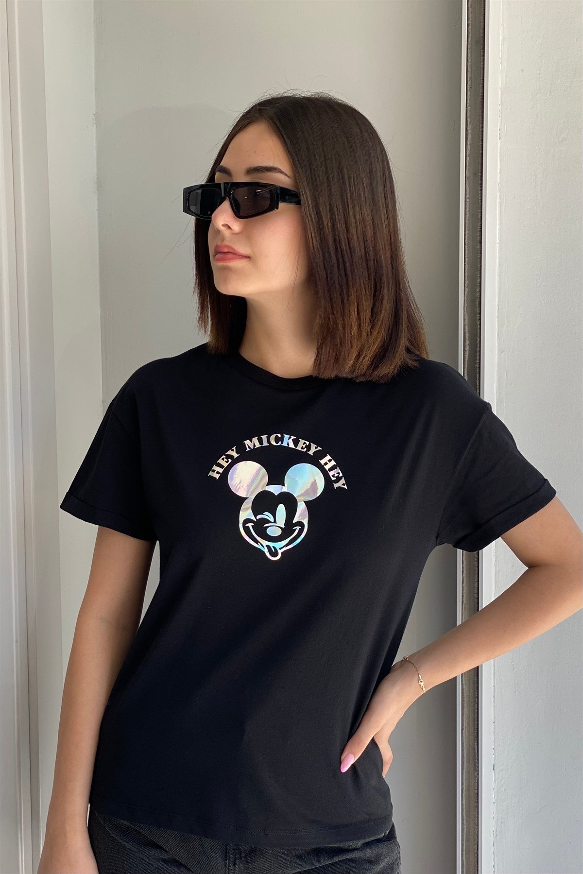 HEY MICKEY HEY BASKILI T-SHIRT