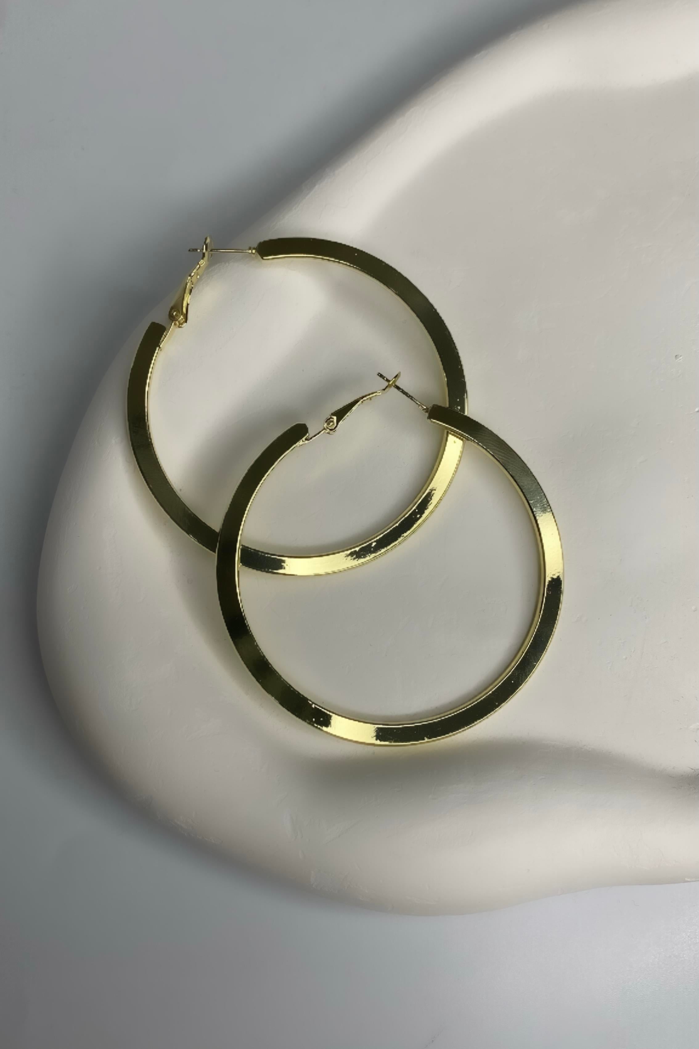 İNCE YASSI HALKA KÜPE 6cm