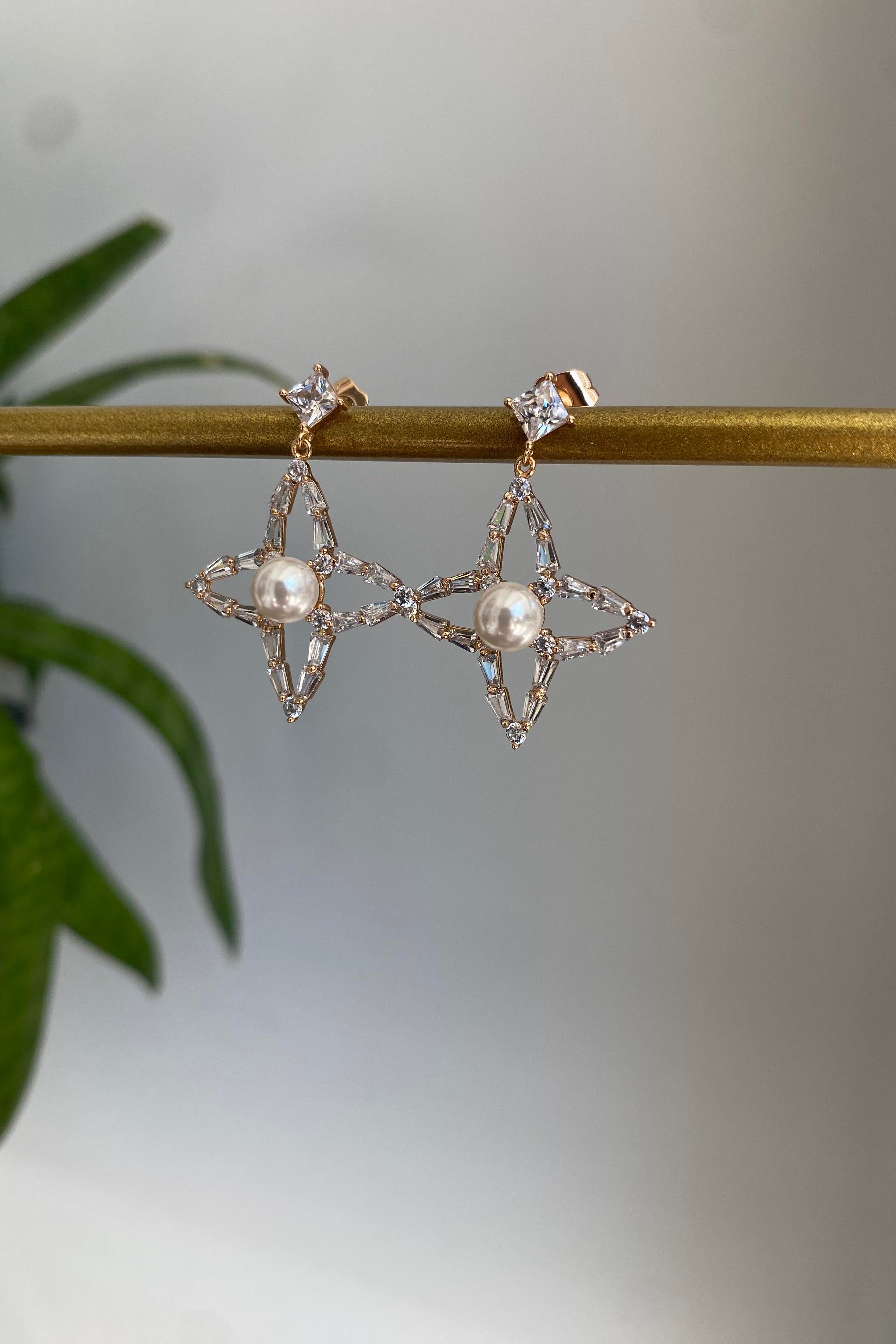 İNCİ KRİSTAL KÜPE