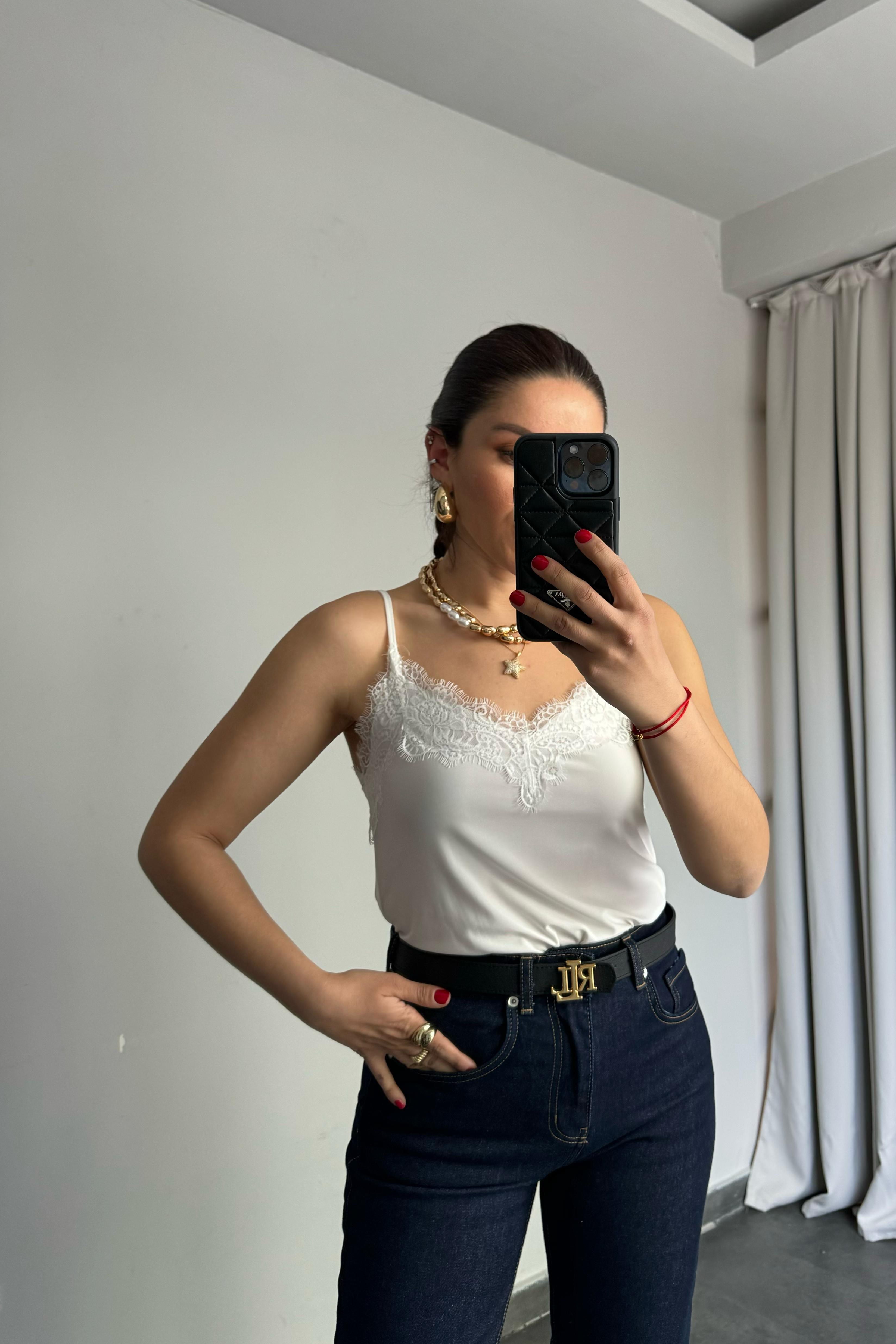 İP ASKILI ÖNÜ DANTELLİ ATLET