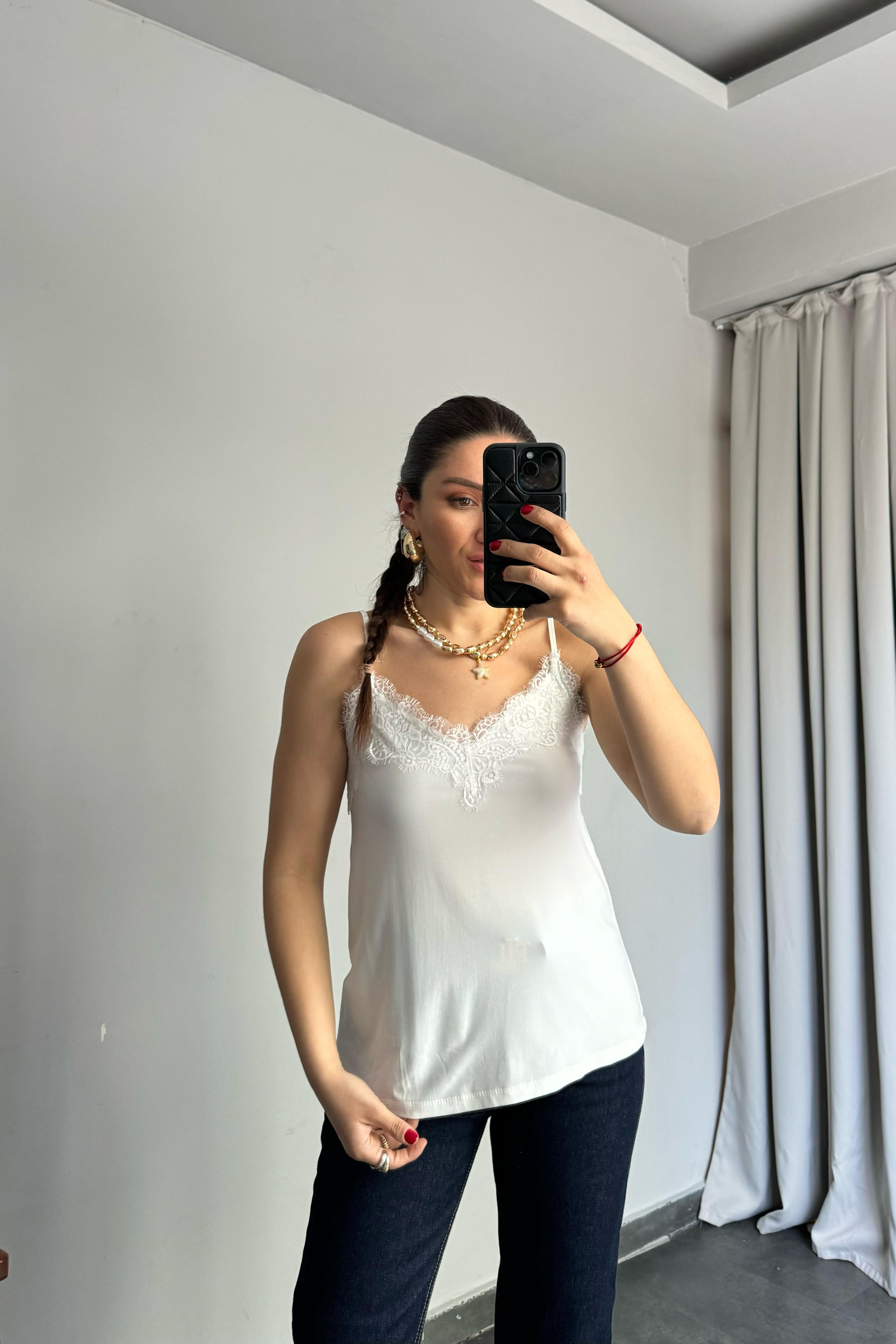 İP ASKILI ÖNÜ DANTELLİ ATLET