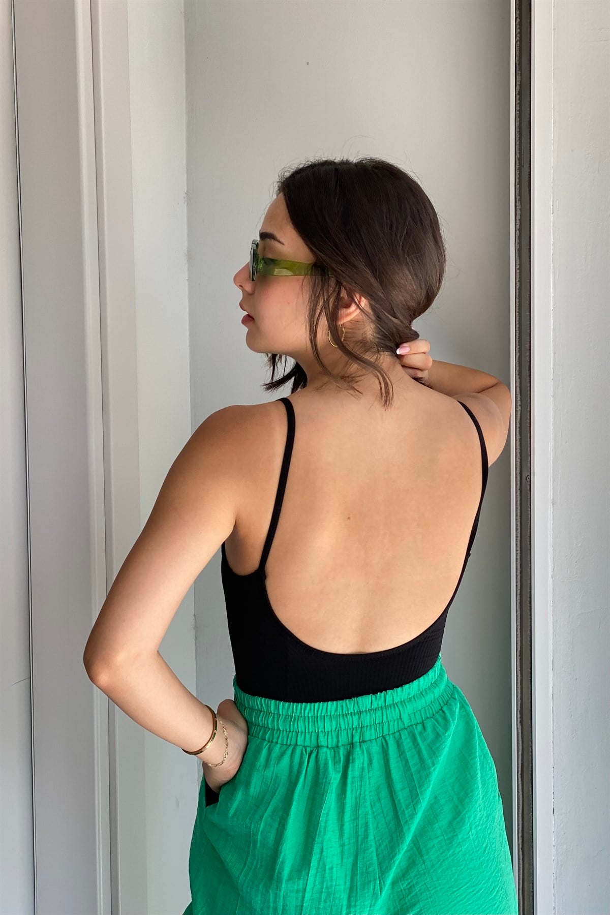 İP ASKILI SIRT DEKOLTE KAŞKORSE BODYSUIT