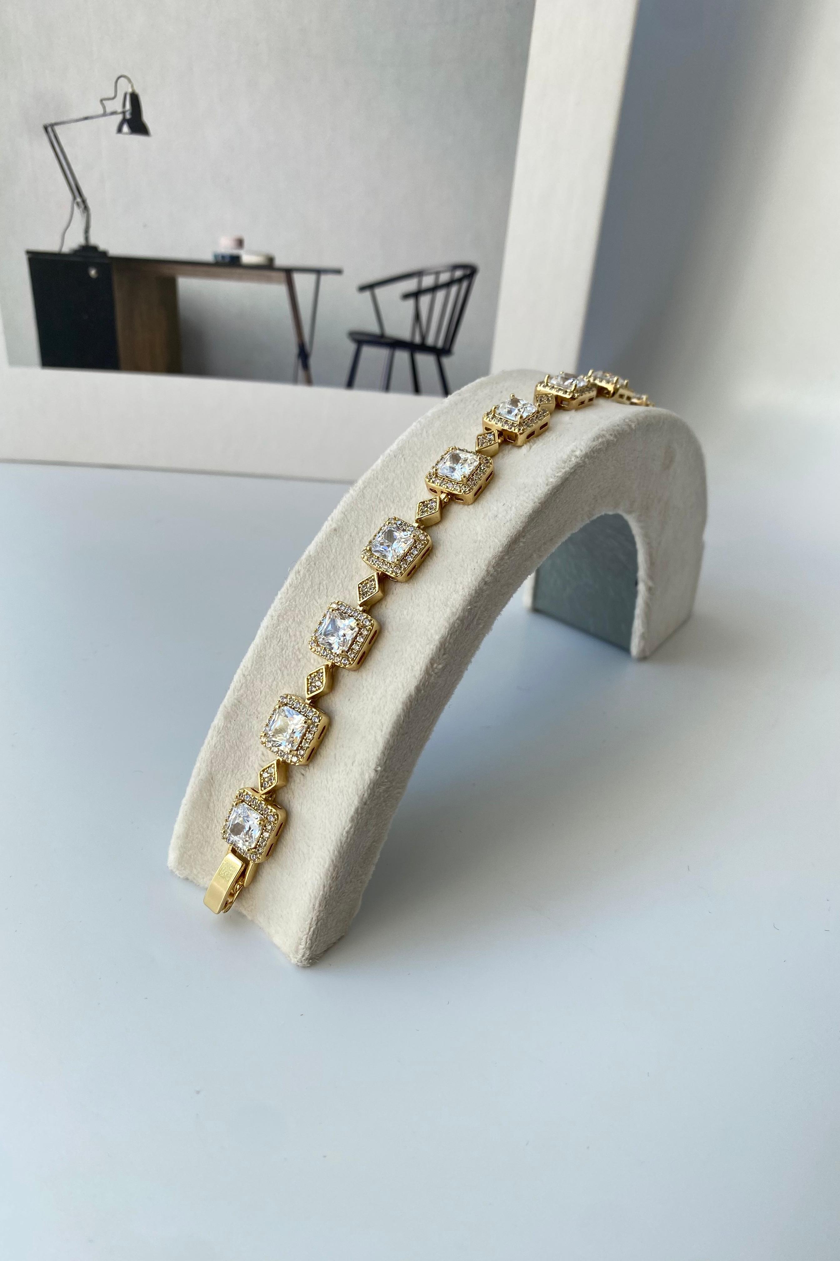 KARE BAGET SIRALI BİLEZİK