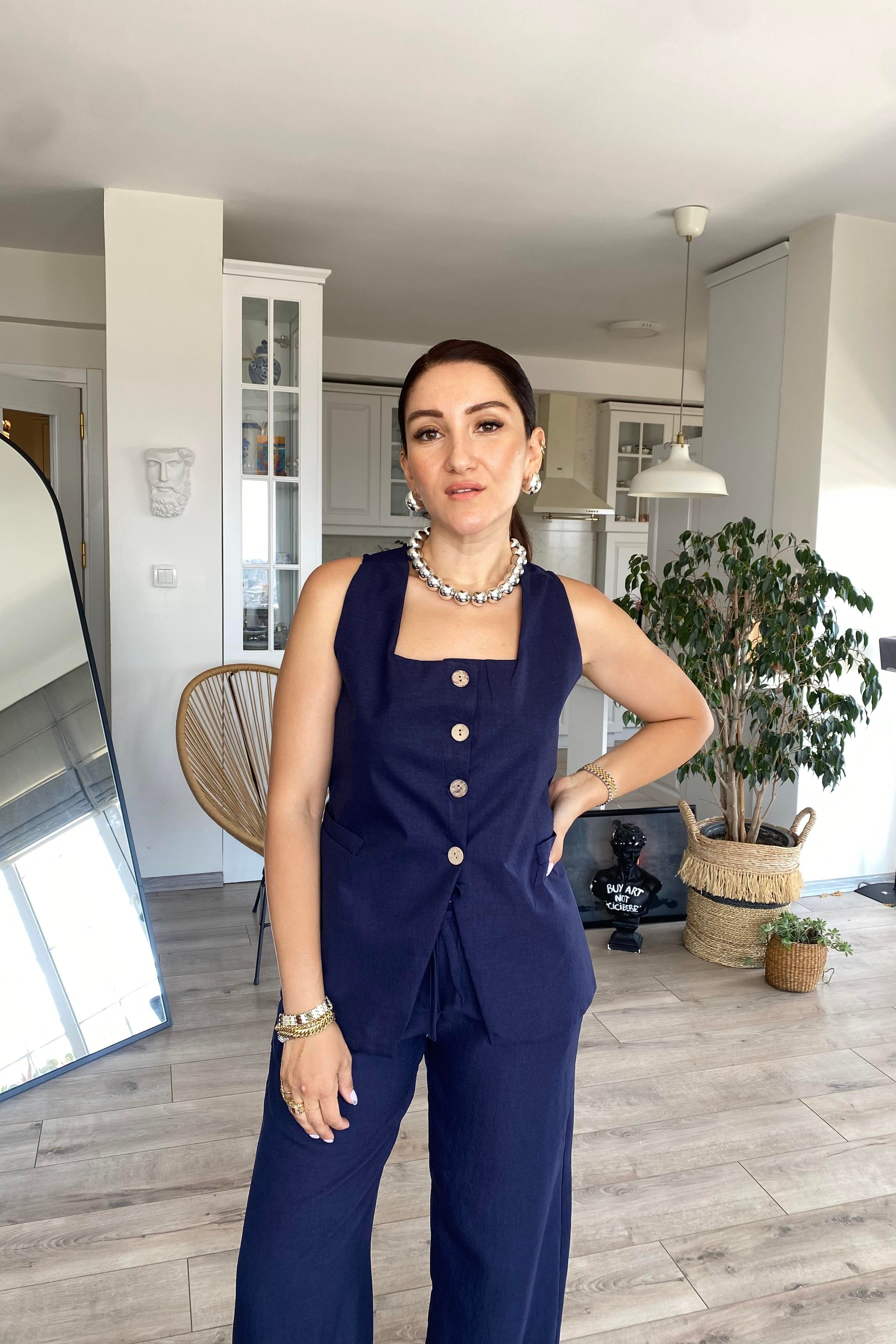 KARE YAKA BAĞLAMALI TAKIM/0242