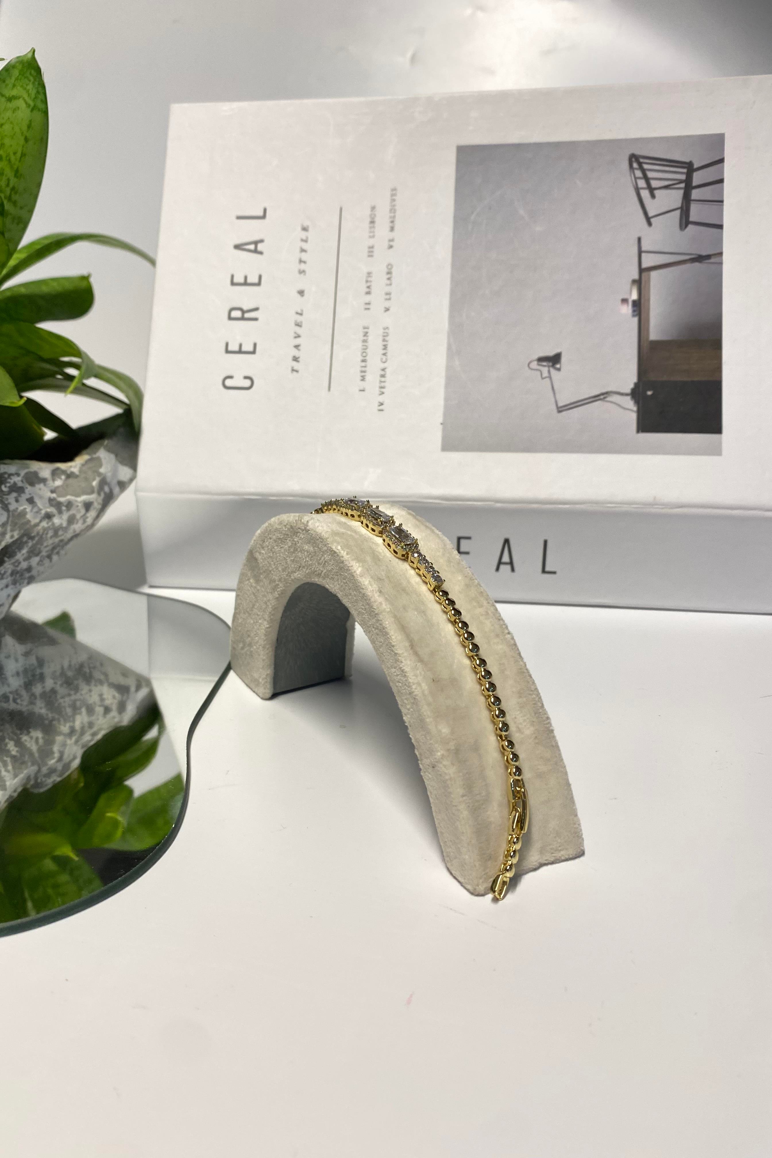 KARIŞIK MODEL TAŞLI BİLEZİK