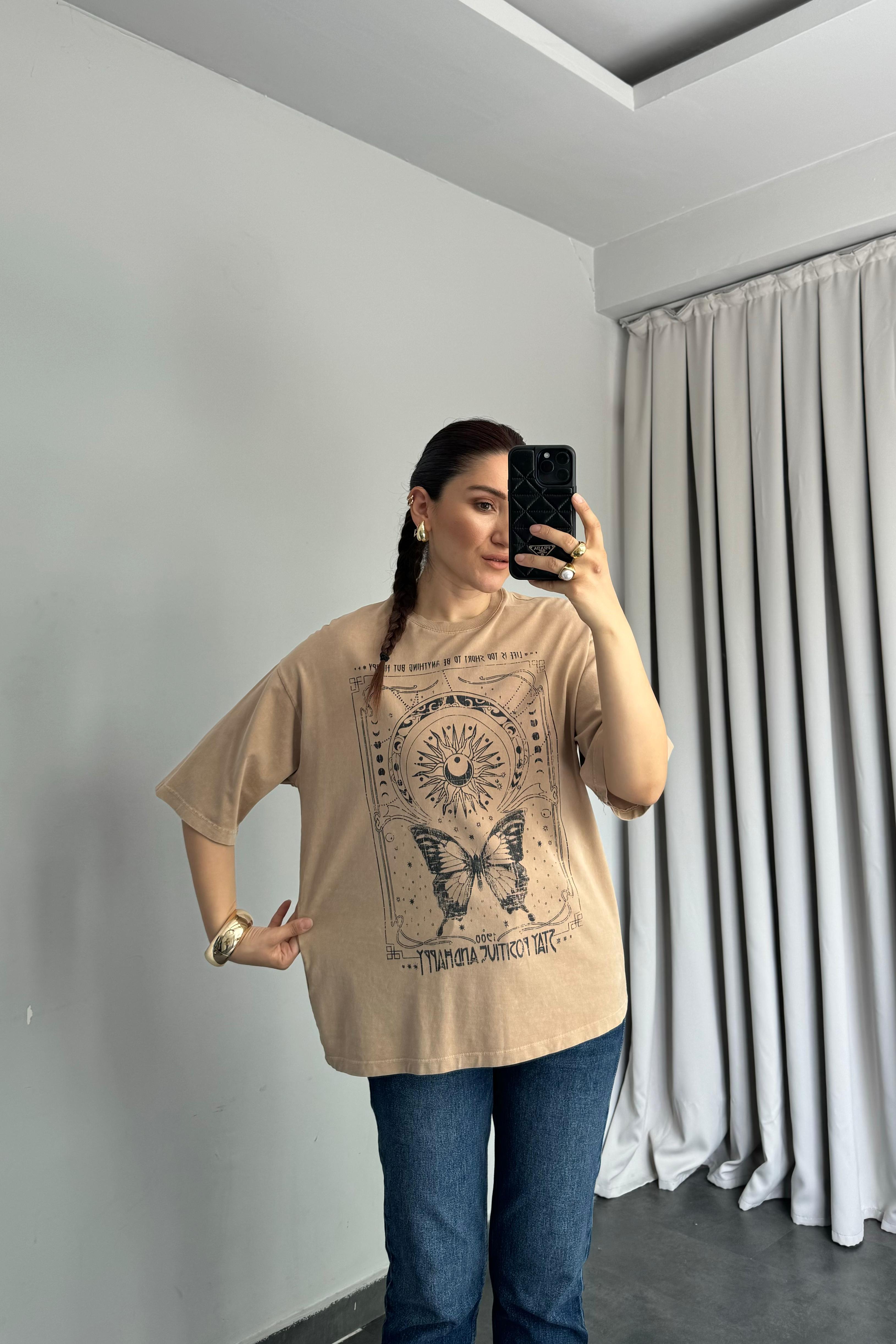 KELEBEK BASKILI YIKAMALI T-SHIRT