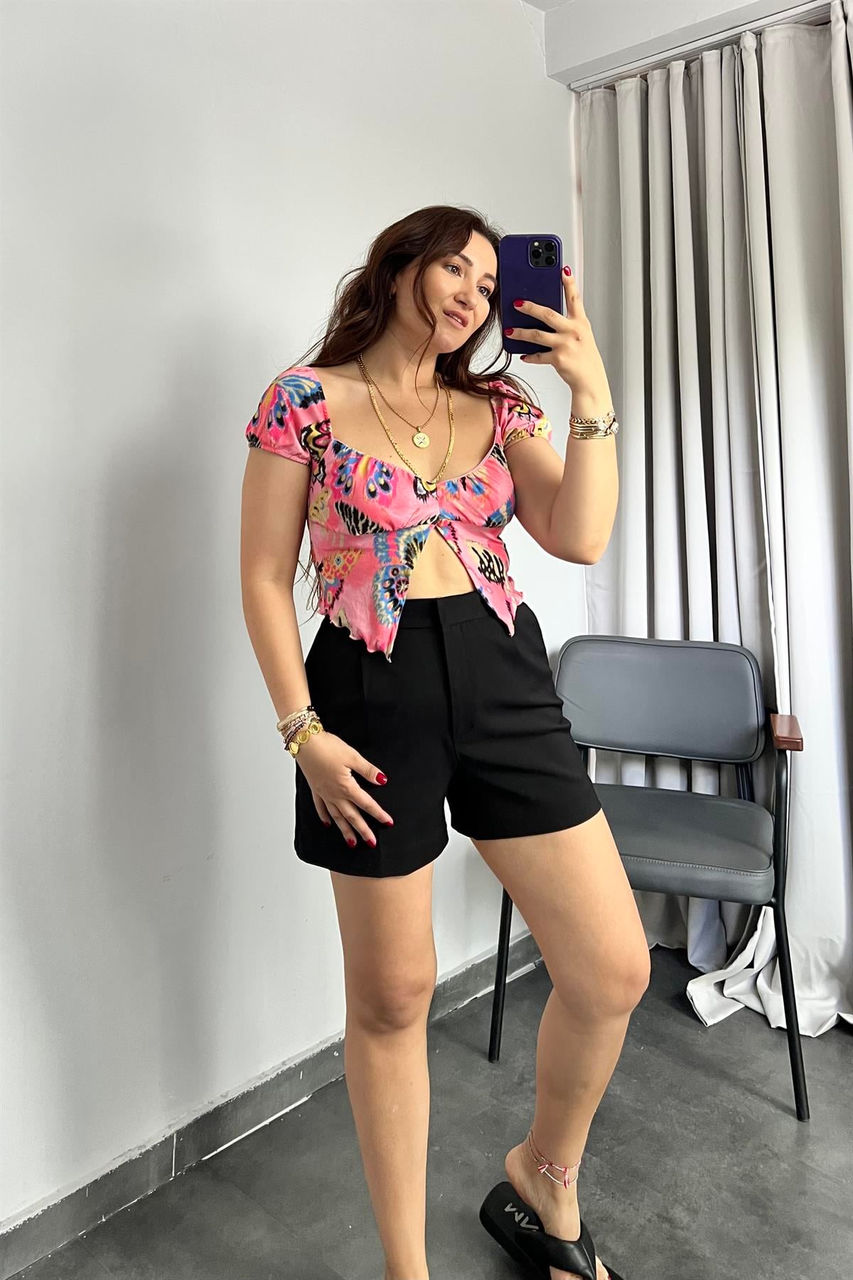 KELEBEK DESENLİ CROP