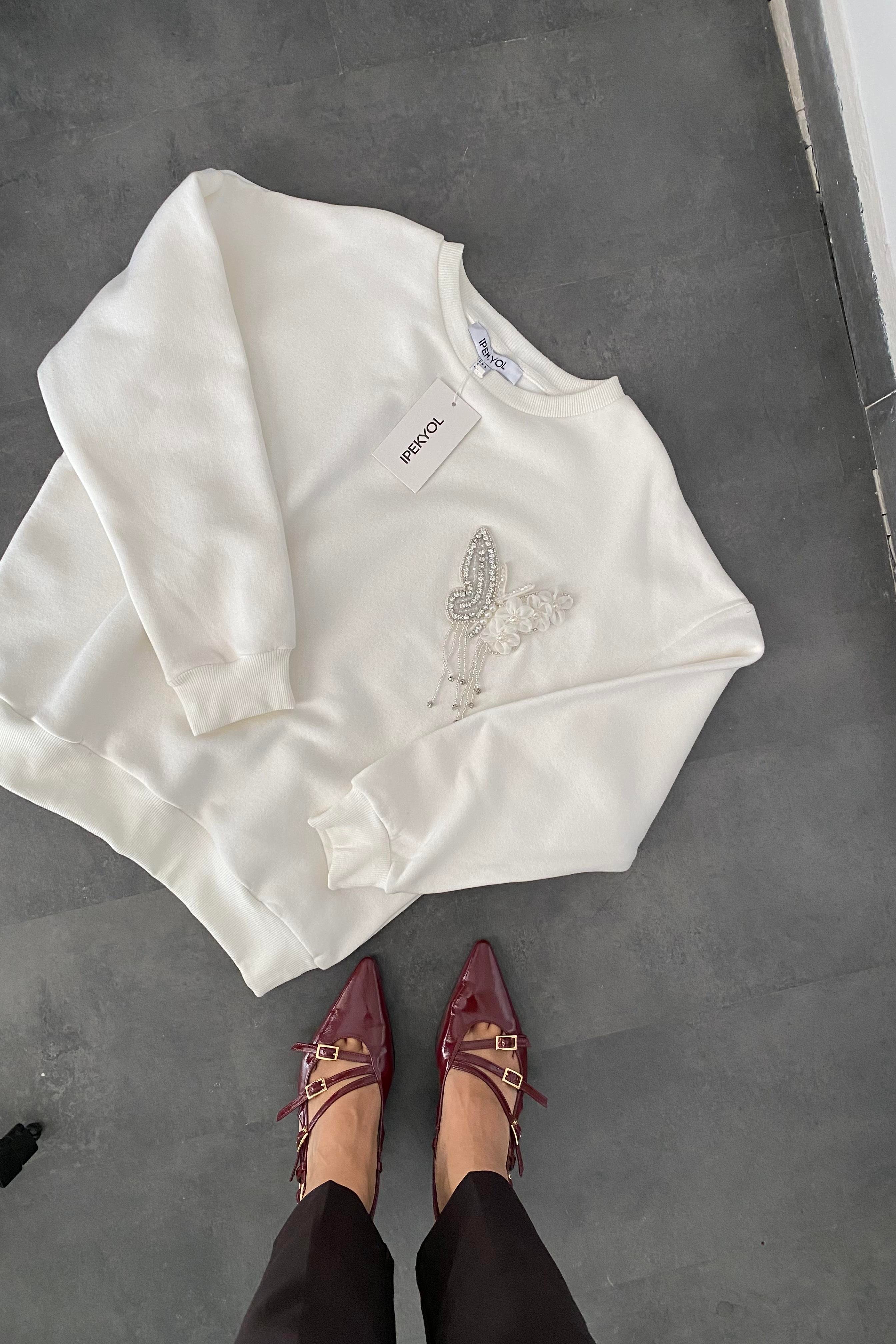 KELEBEK İŞLEMELİ İPEKYOL SWEATSHIRT