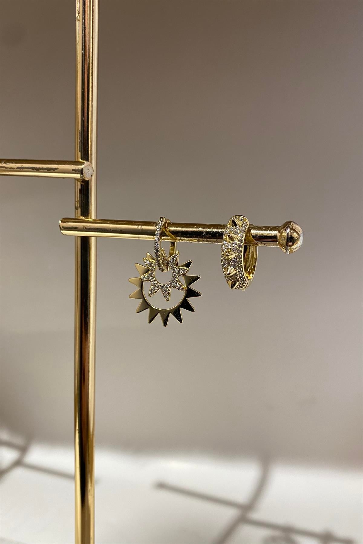 KENARI TAŞLI GÜNEŞ KÜPE 1,3cm