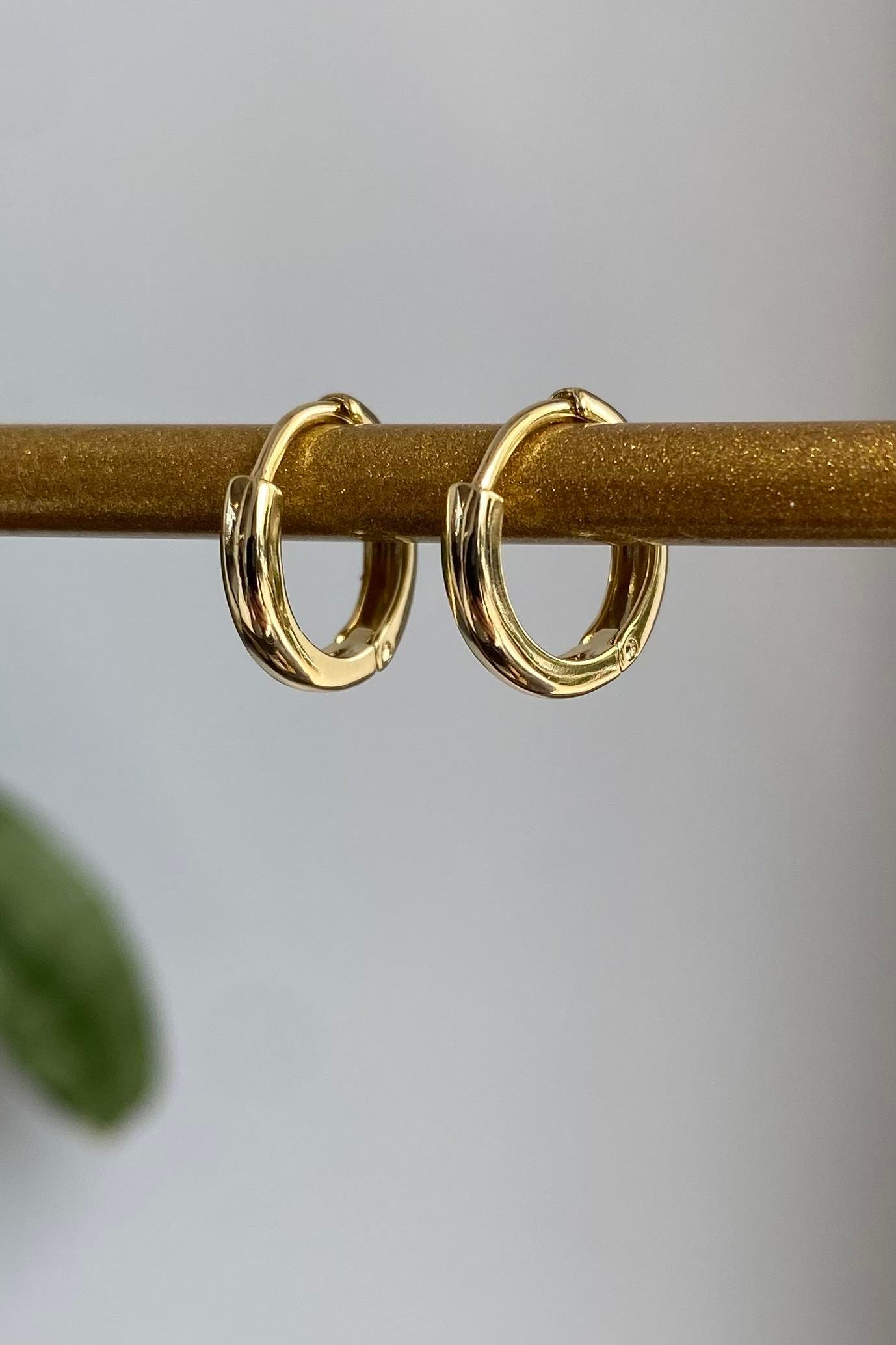 KLASİK İNCE HALKA KÜPE 1cm