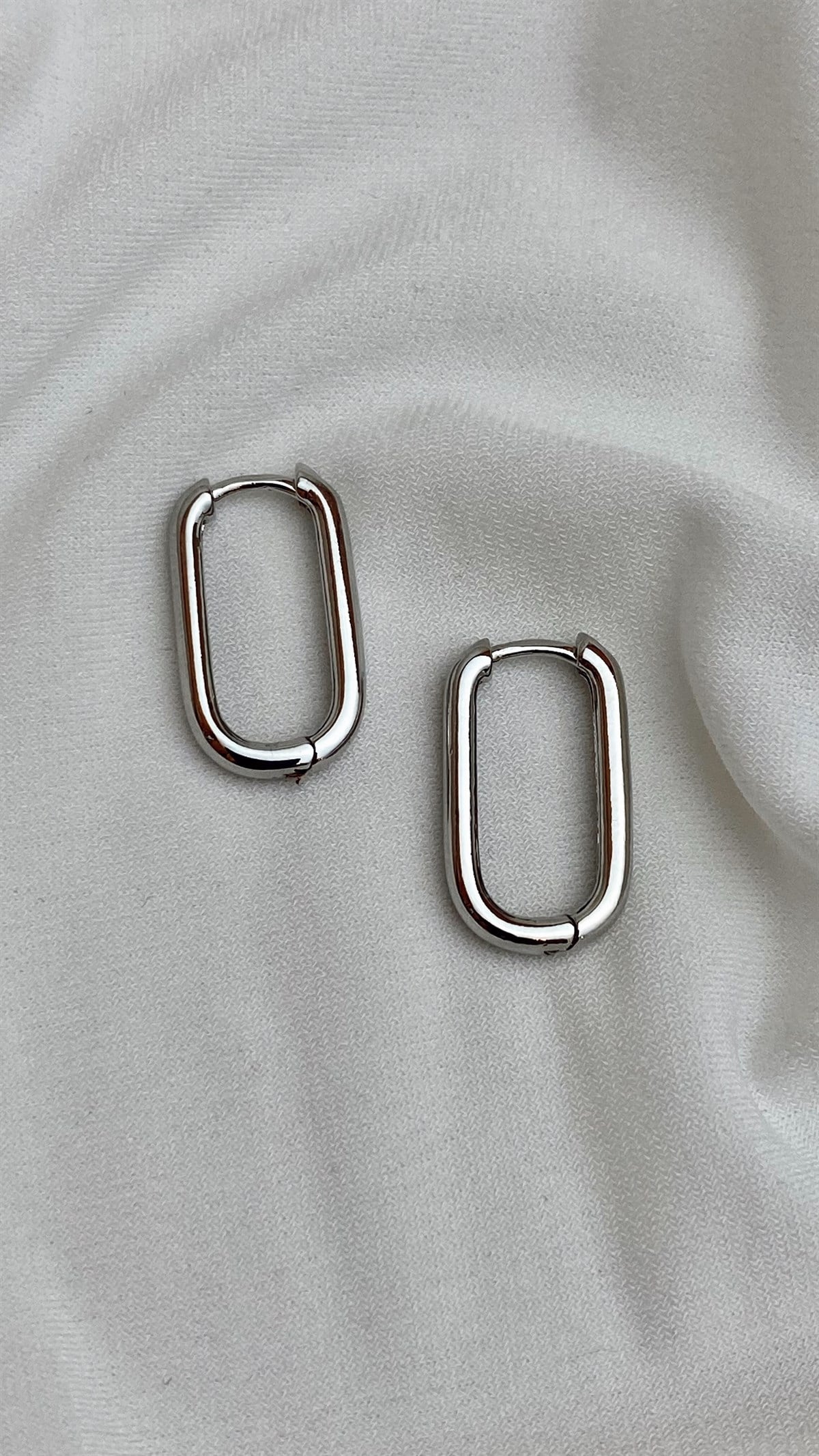 KLASİK OVAL HALKA KÜPE 1cm