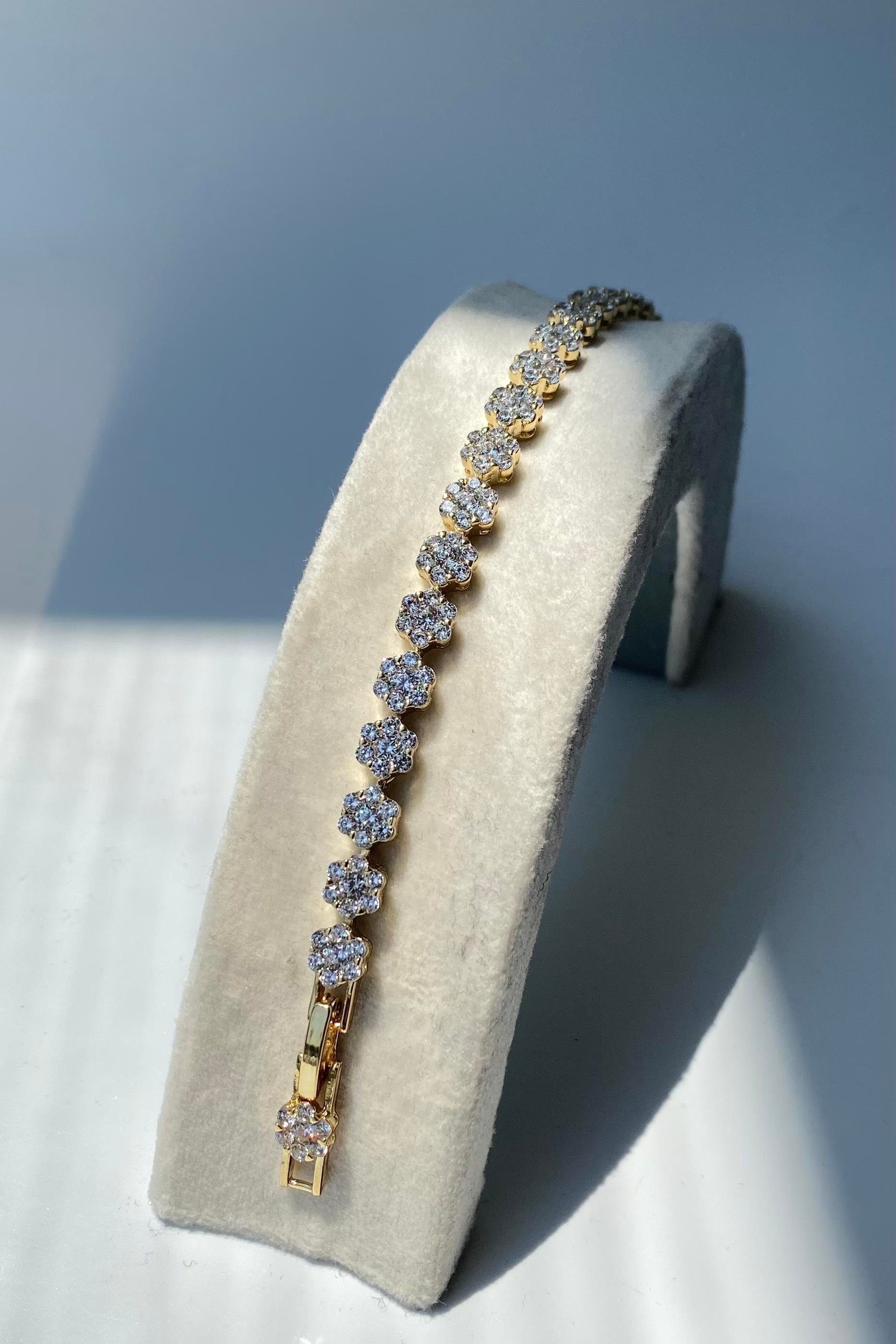 LOTUS TAŞLI BİLEZİK