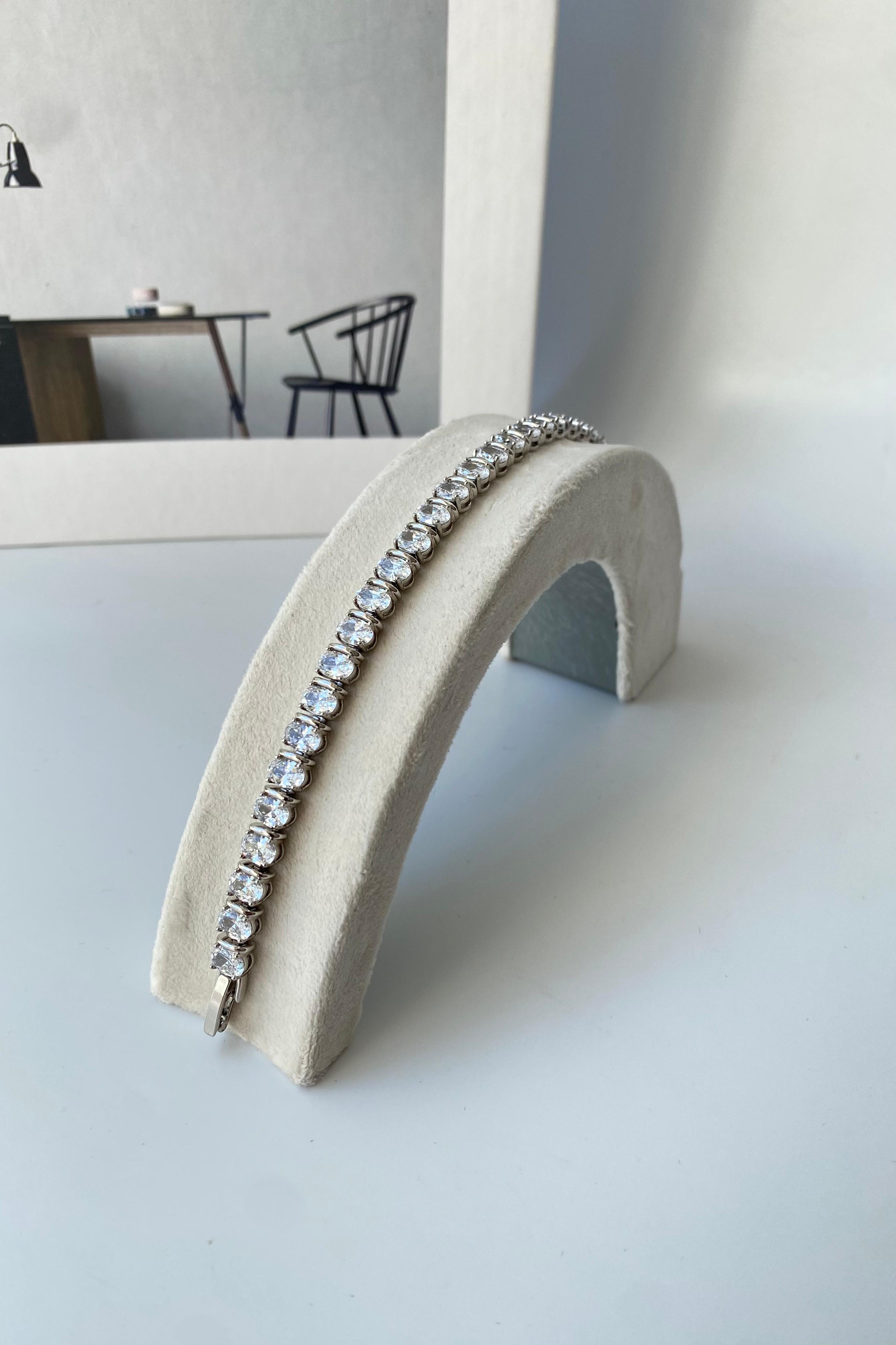 MİNELİ OVAL SU YOLU BİLEZİK