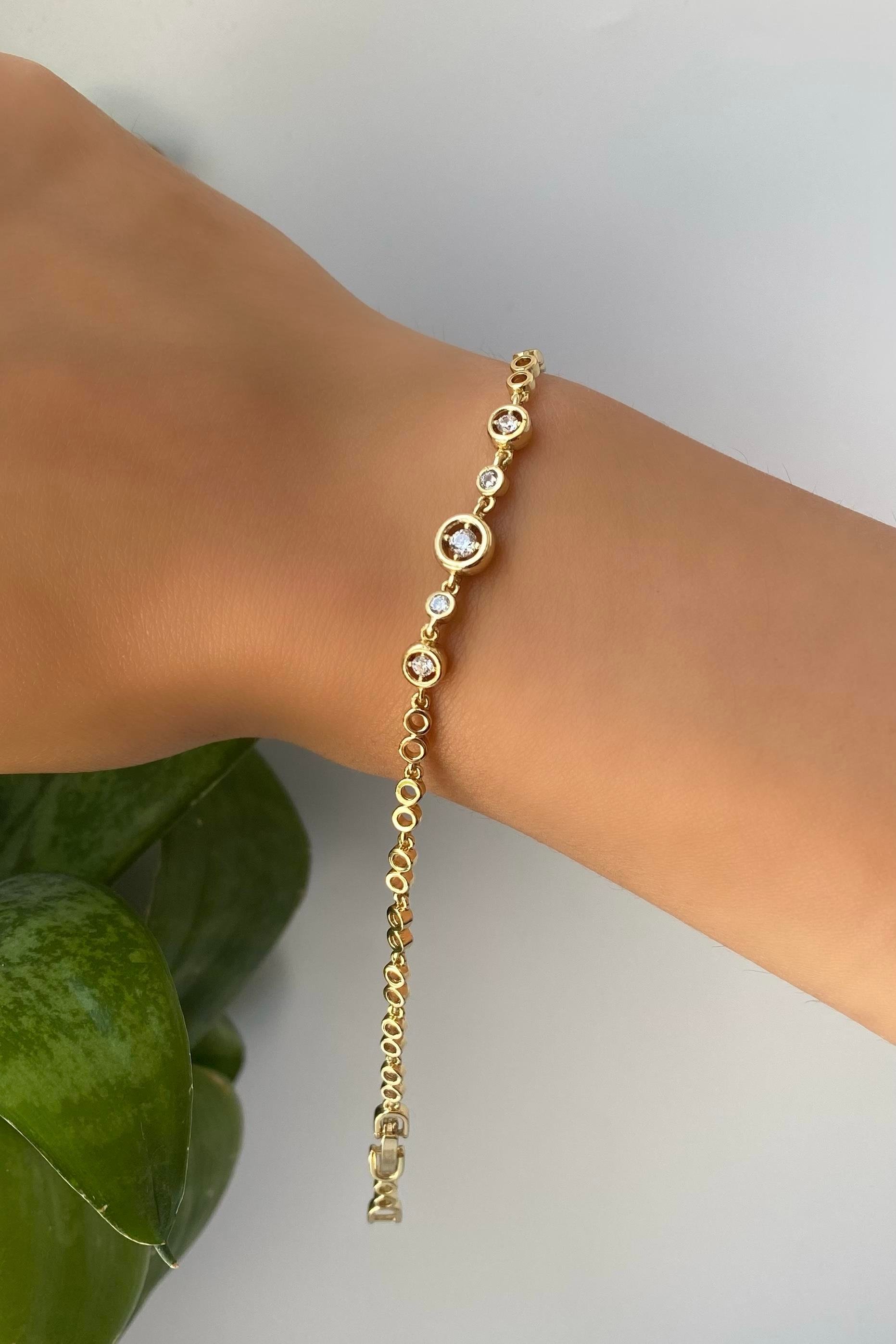 NOKTA TAŞLI BİLEZİK