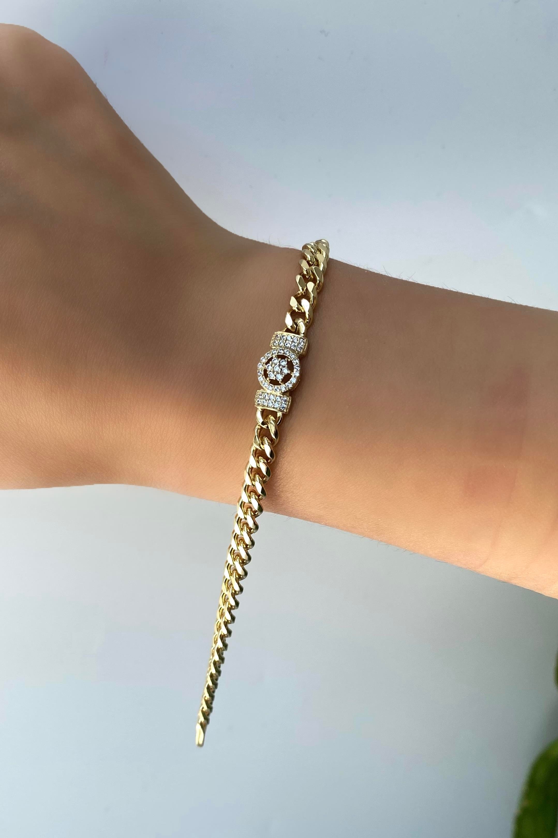 ORTASI TAŞLI İNCE GURMET BİLEZİK