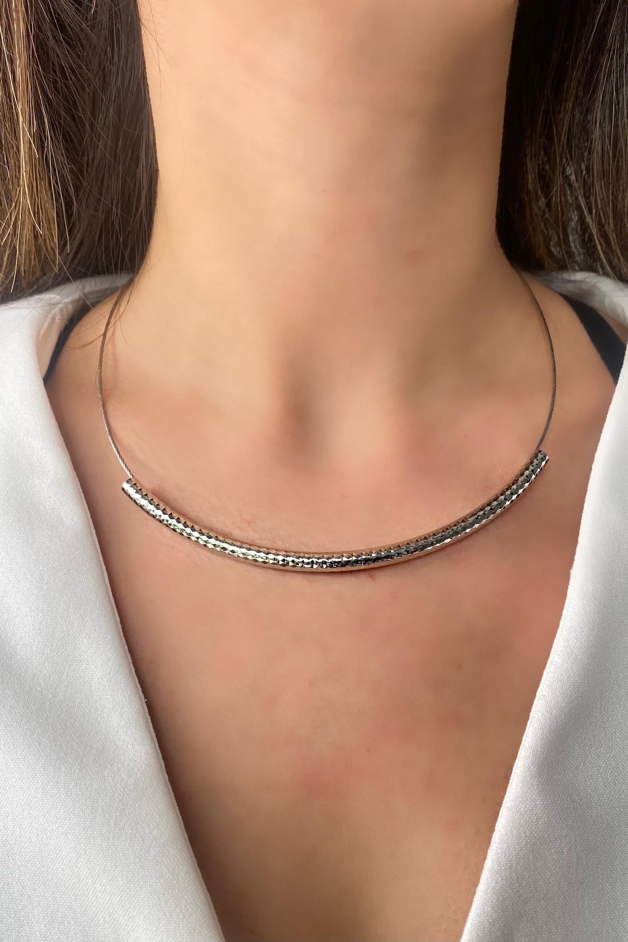 OVAL EZME PLAKALI HALAT KOLYE