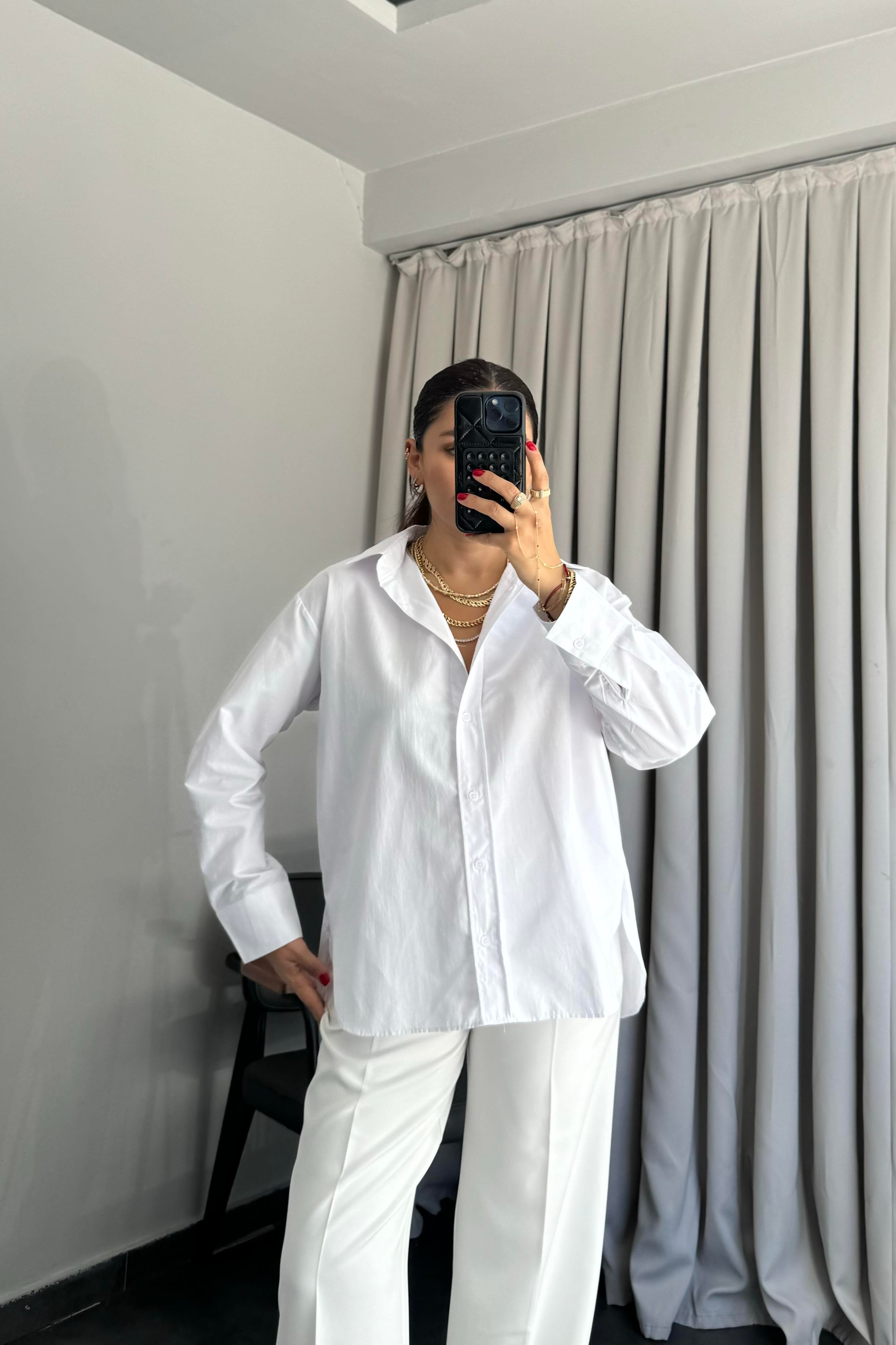 OVAL KESİM GÖMLEK/3005