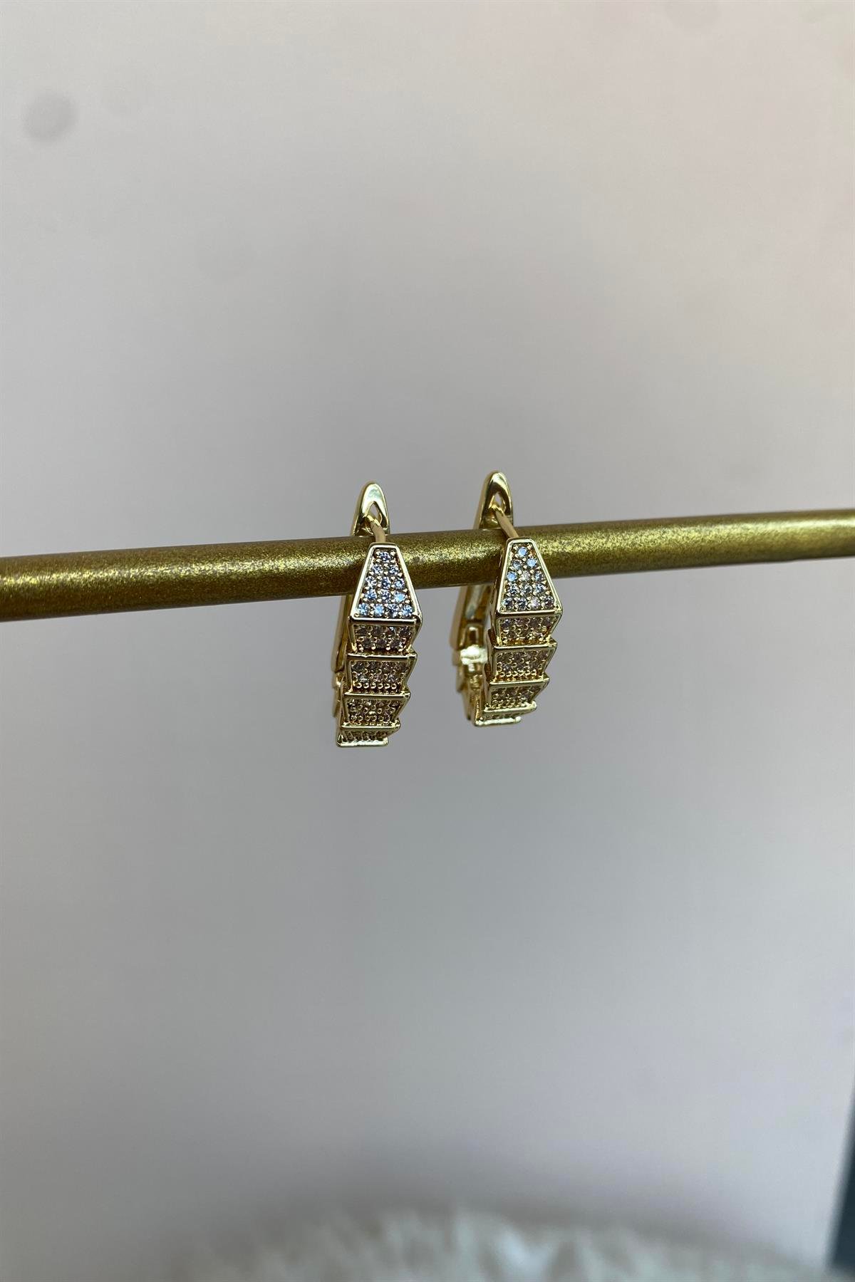 OVAL MODEL YILAN KÜPE