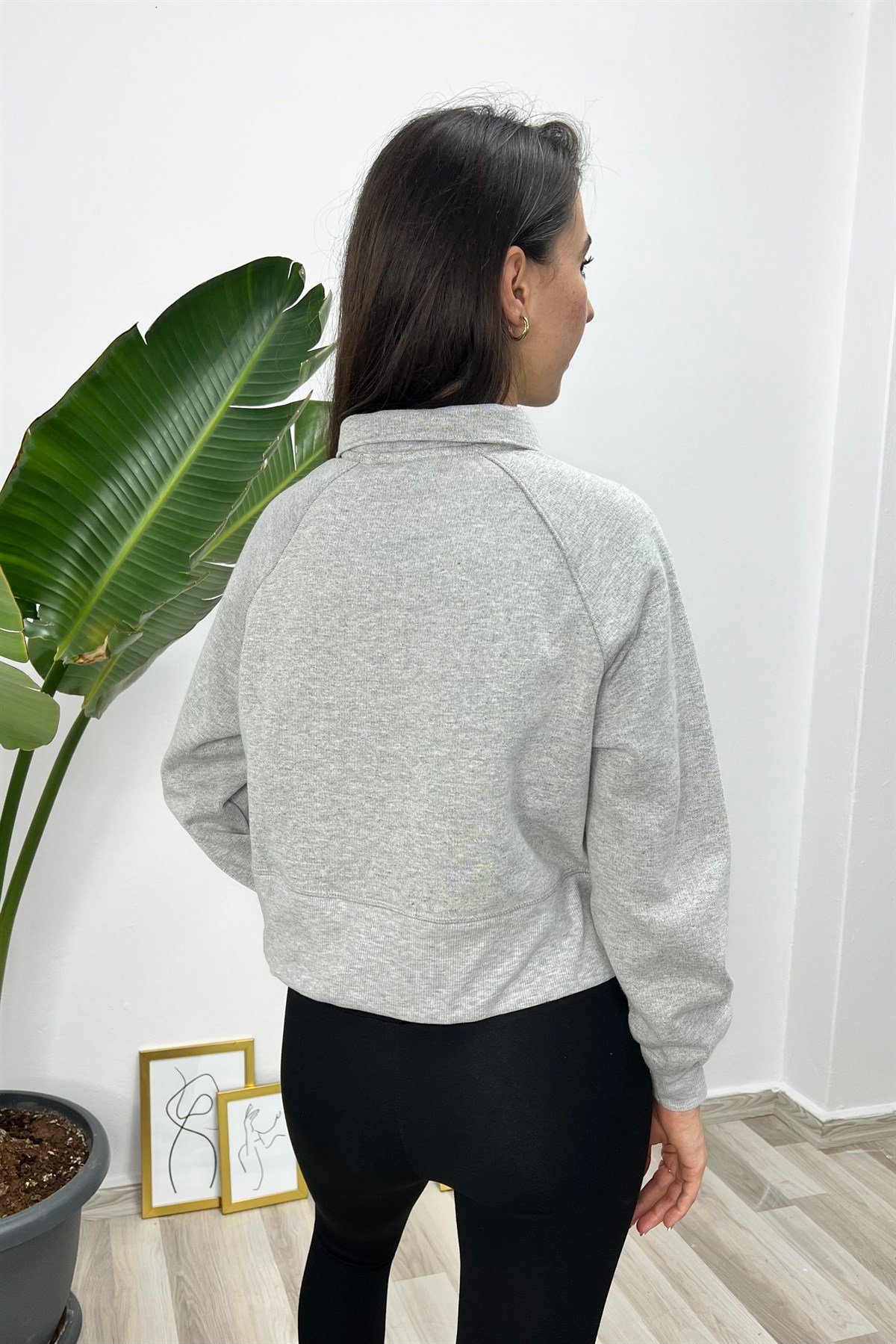 POLO YAKA UZUN KOL SWEATSHIRT