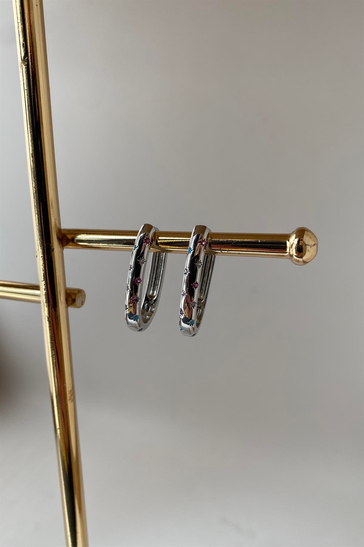 RENKLİ TAŞLI U MODEL HALKA KÜPE 2,5cm