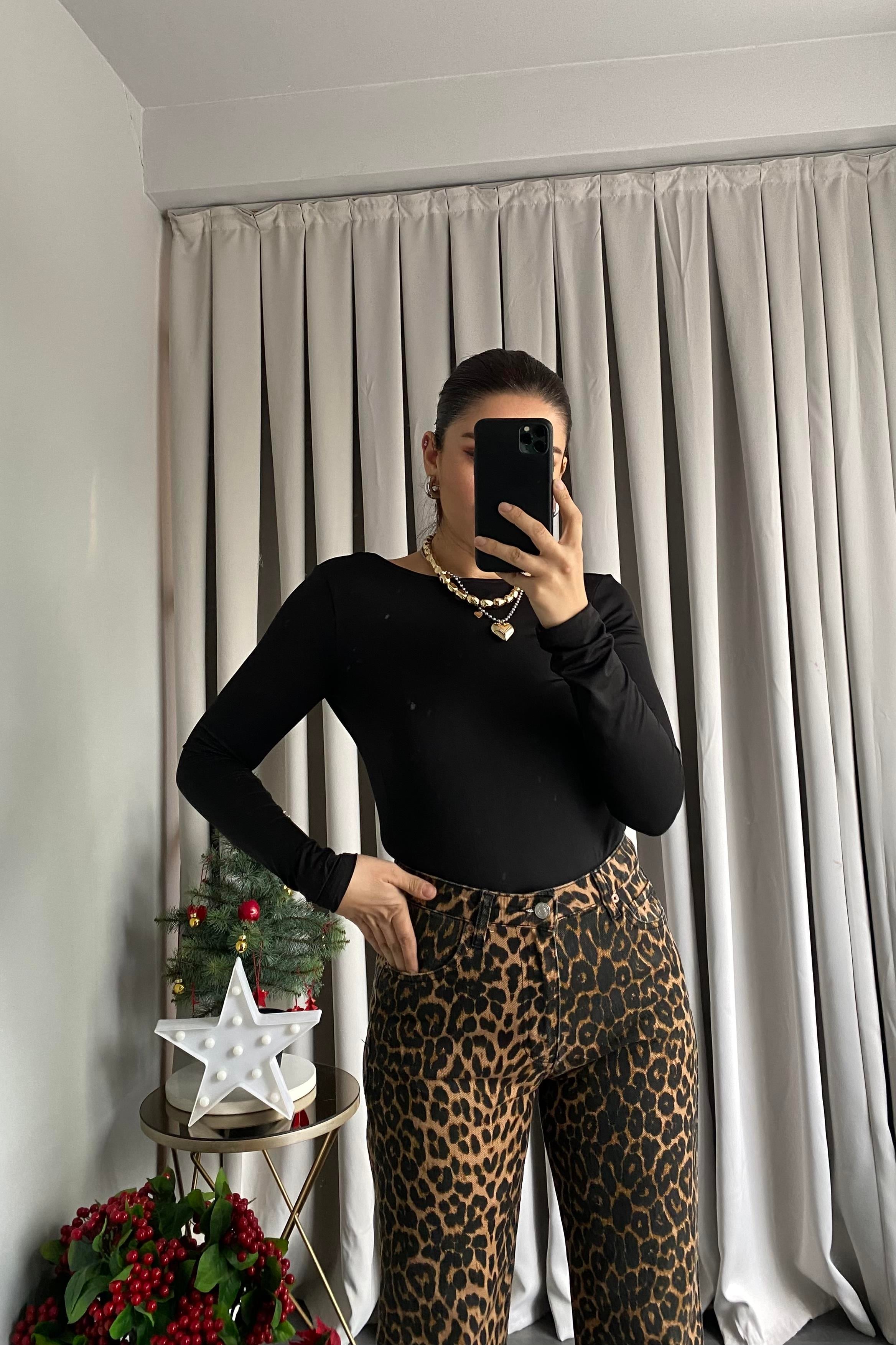 SIRT DEKOLTELİ BODY
