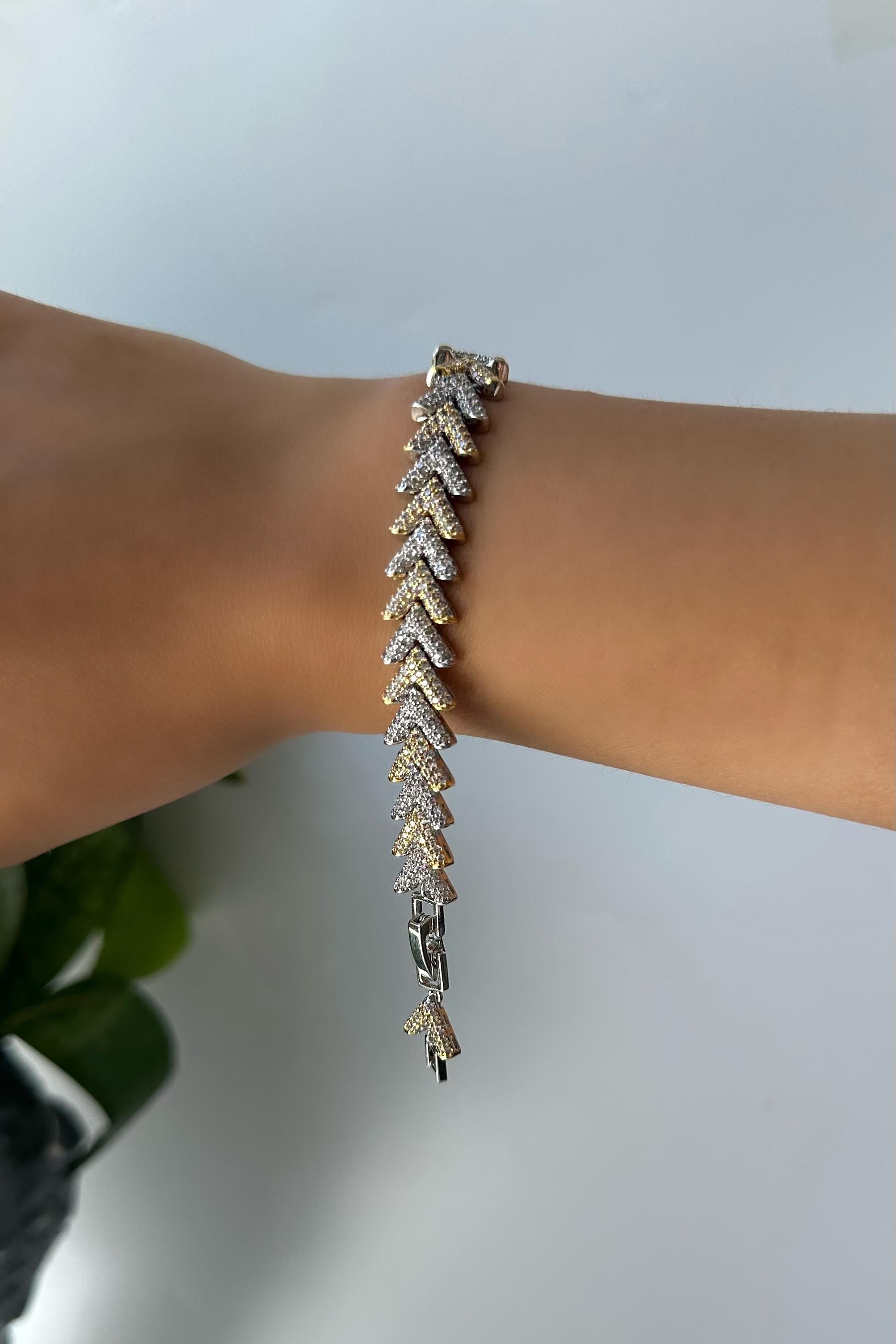 TAŞLI BALIK SIRTI BİLEZİK