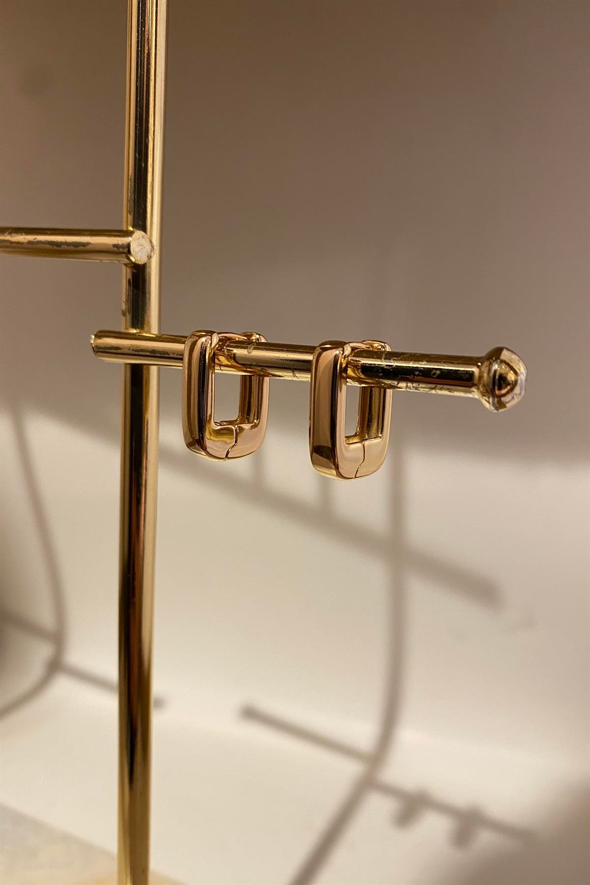 TOMBUL DİKDÖRTGEN HALKA KÜPE 1.7cm
