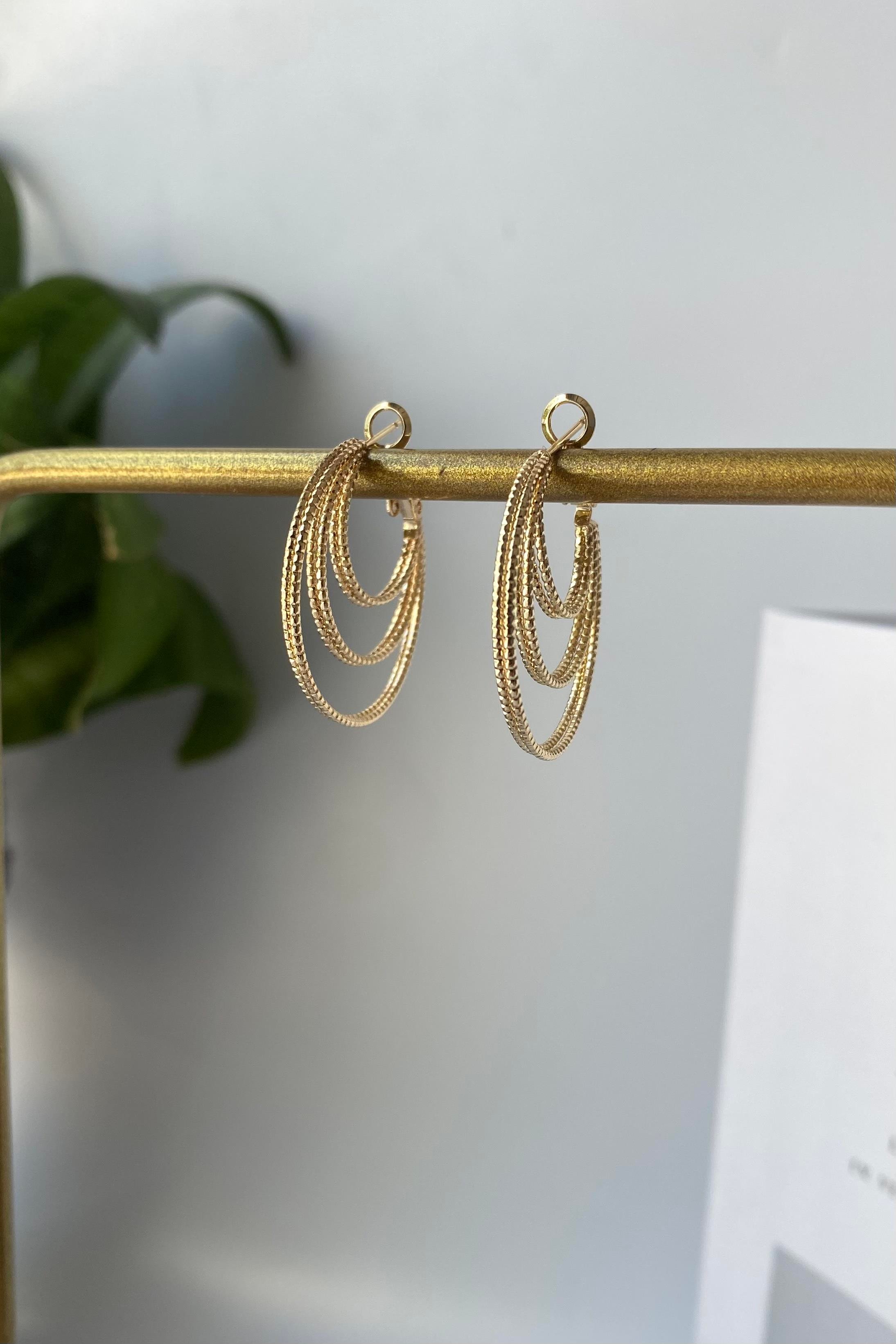 ÜÇ ŞERİTLİ AY KÜPE